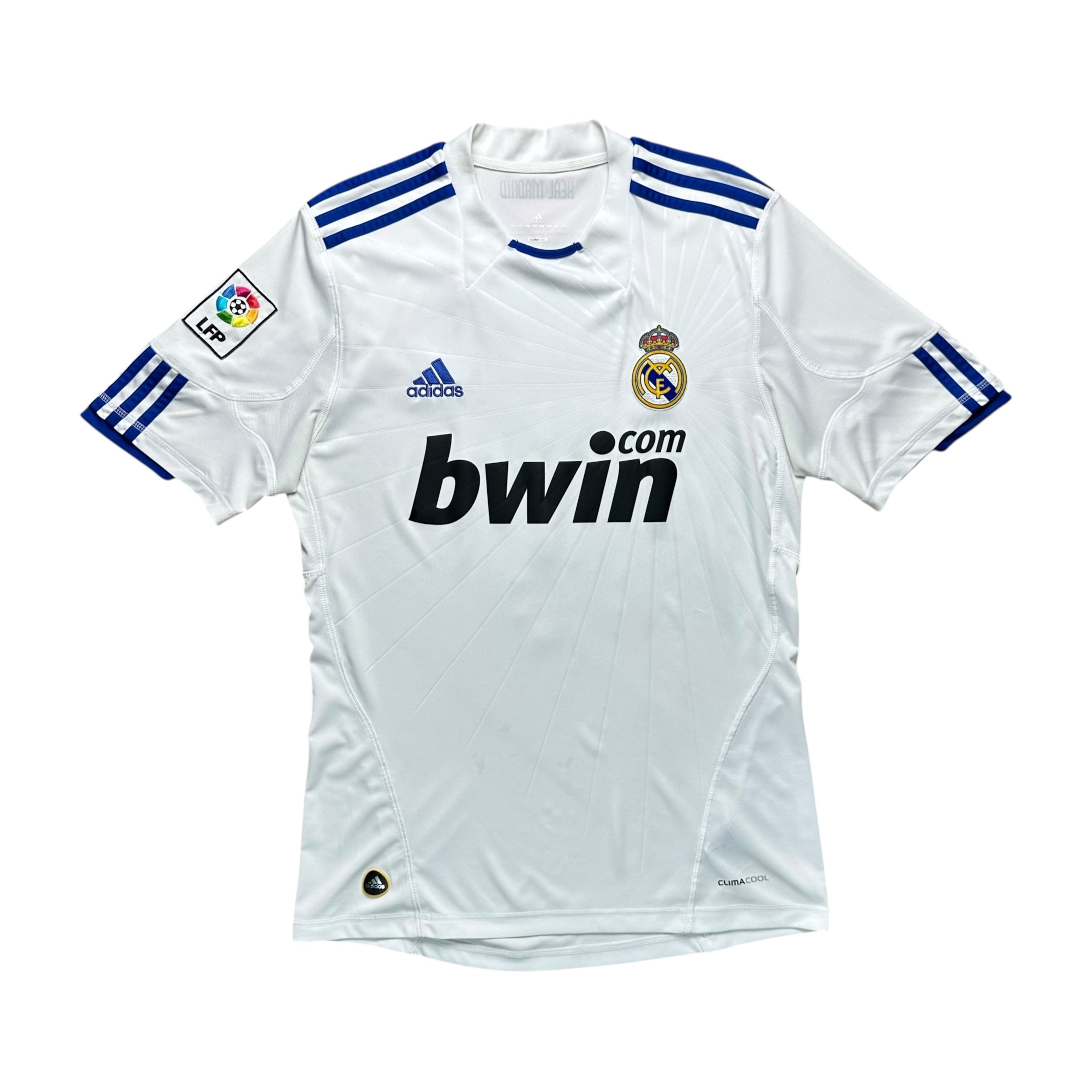 Real Madrid 2010-11 Home Shirt (S) Kaka #8