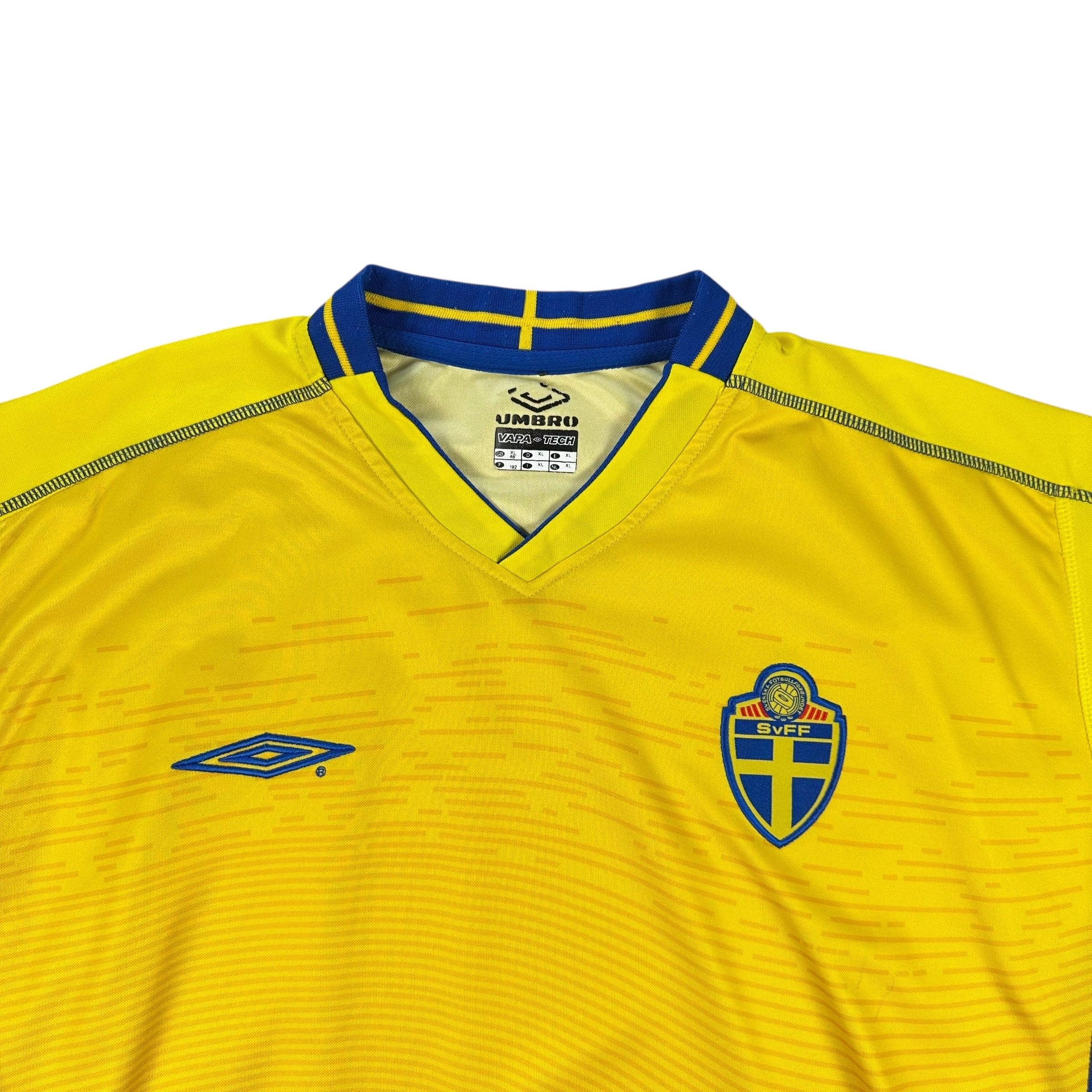 Sweden 2004 Away Shirt (XL)