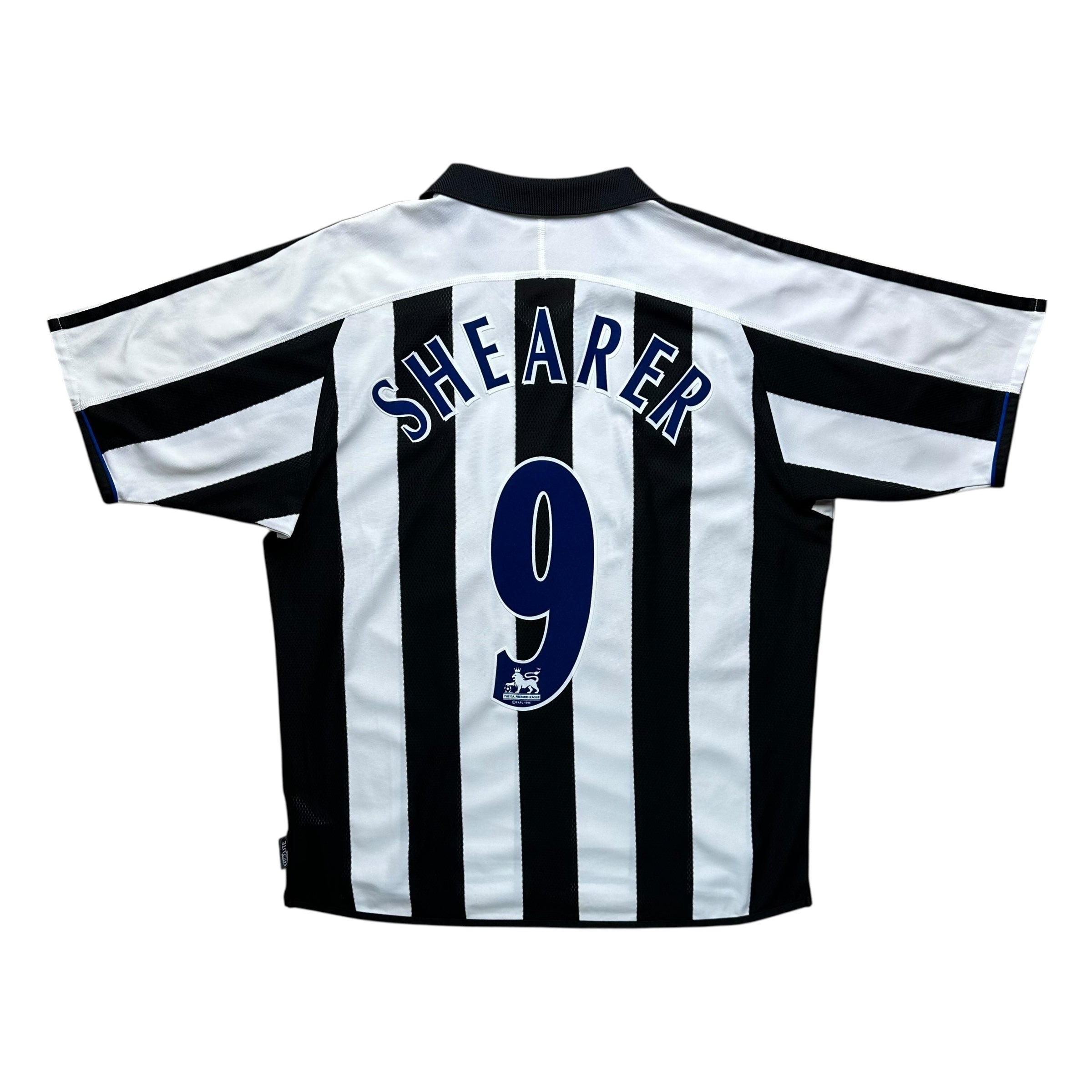 Newcastle 2003-05 Home Shirt (M) Shearer #9