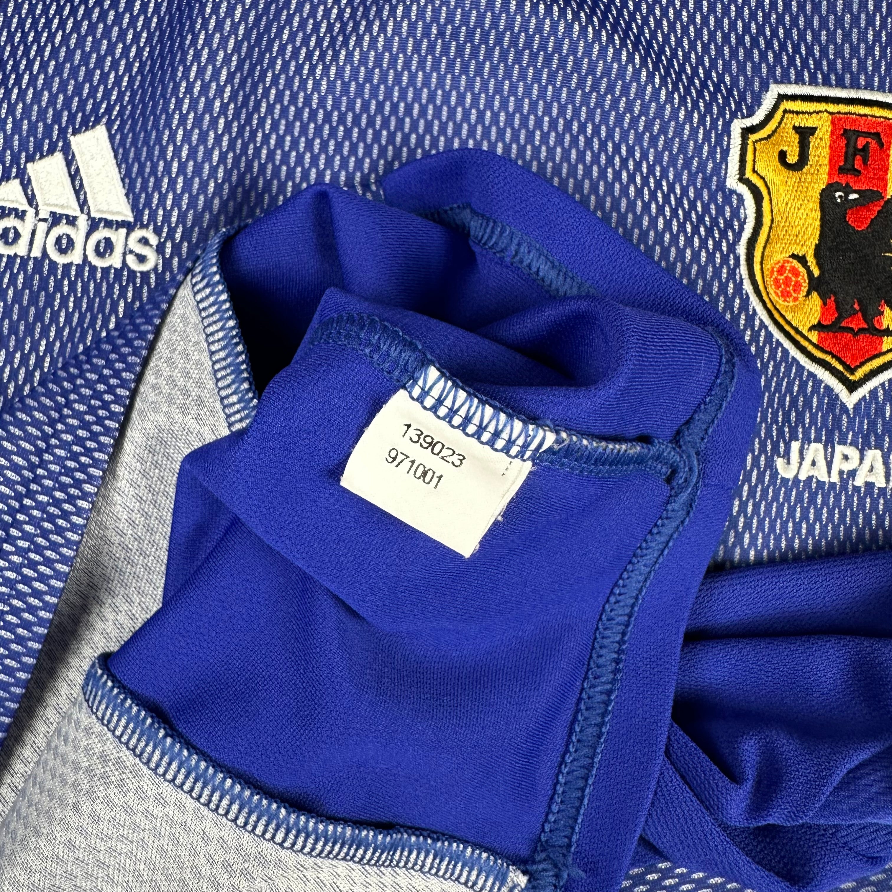 Japan 2002 Home (L) Nakata #7