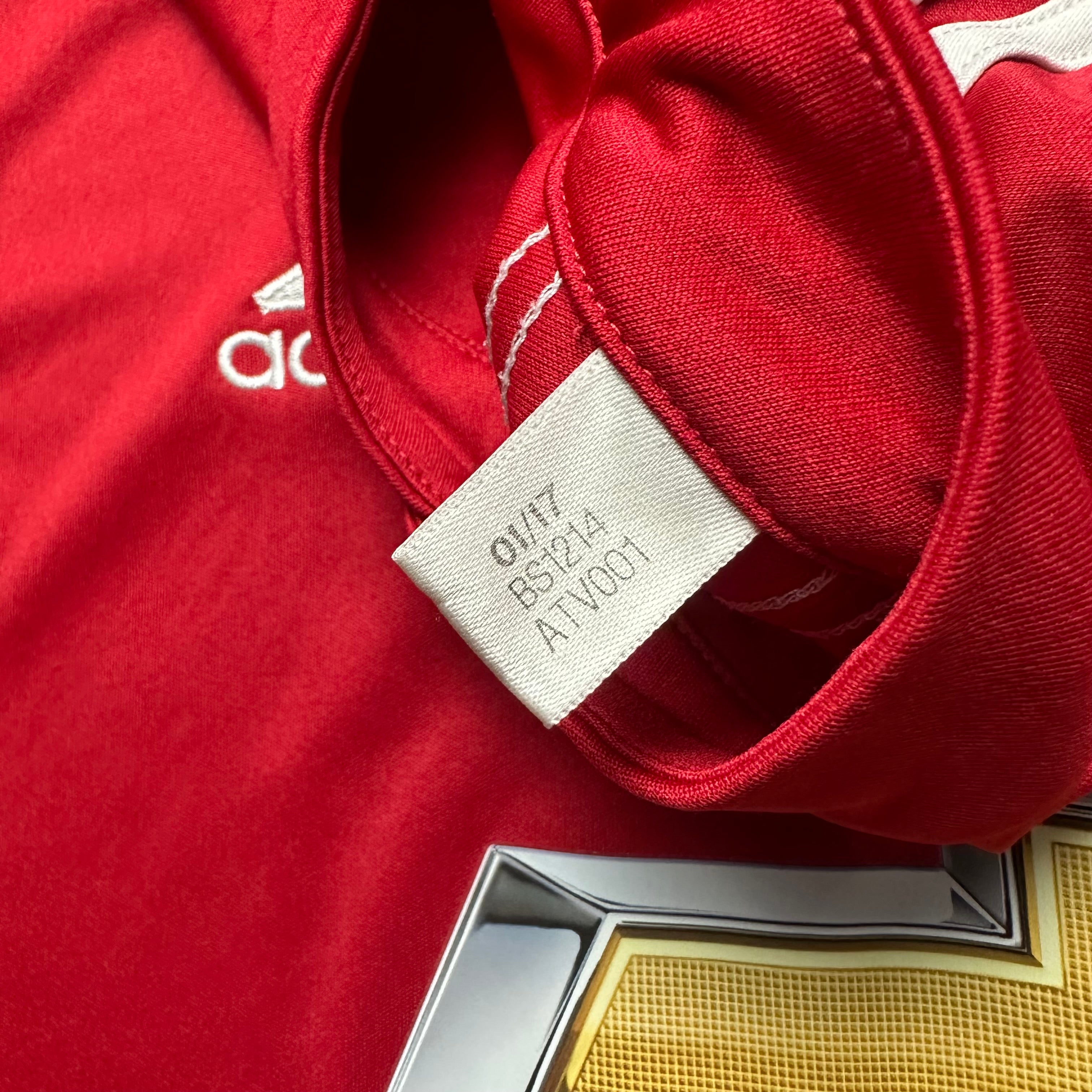 Manchester United 2017-18 Home Shirt (M) Alexis #7