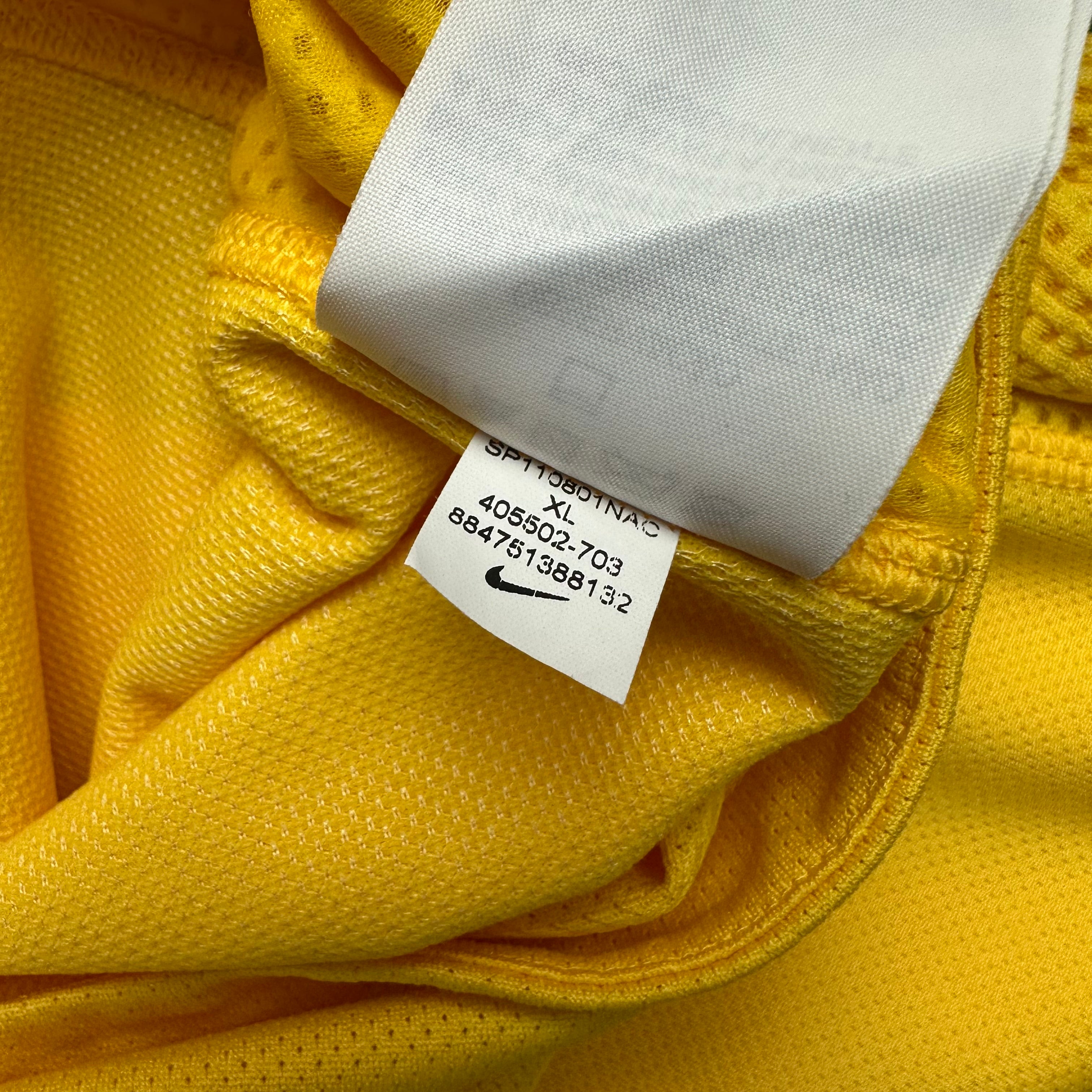 Brazil 2011 Home Shirt (XL)