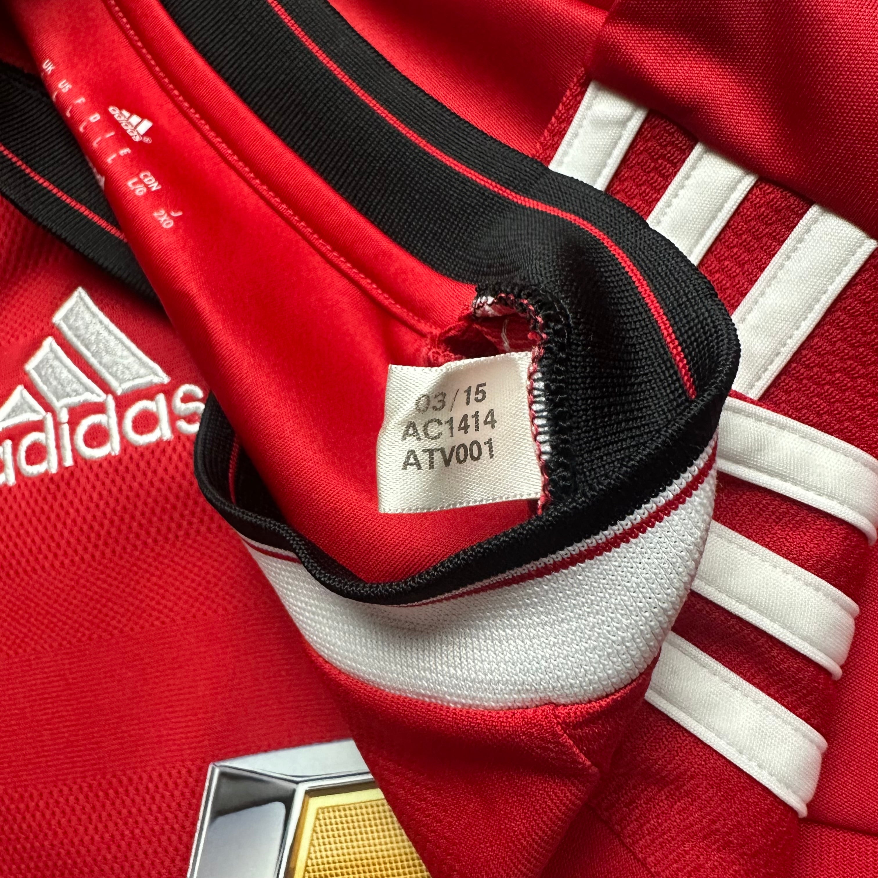 Manchester United 2015-16 Home Shirt (L) Fellaini #27