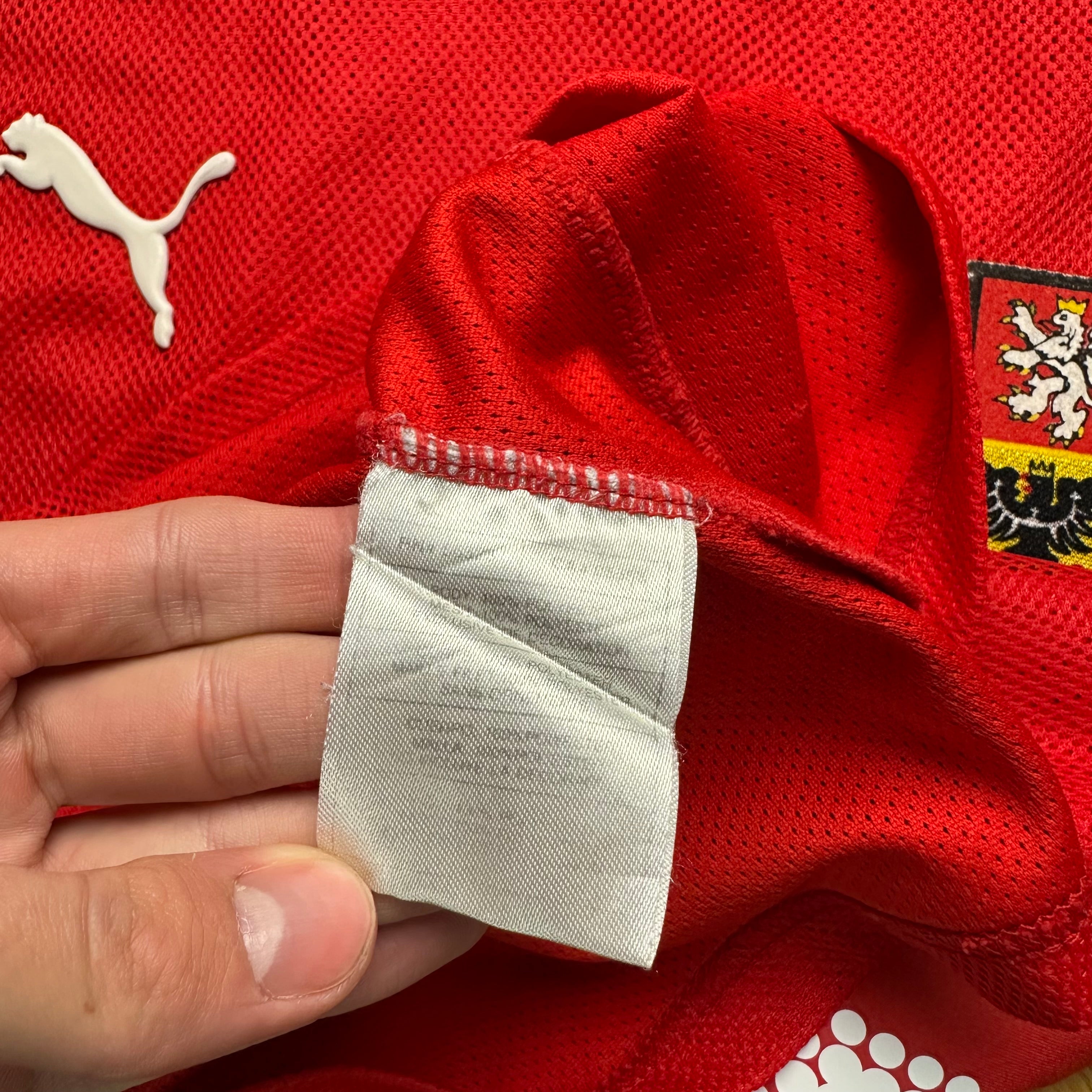 Czech Republic 2008 Home Shirt (M) Nedved #11