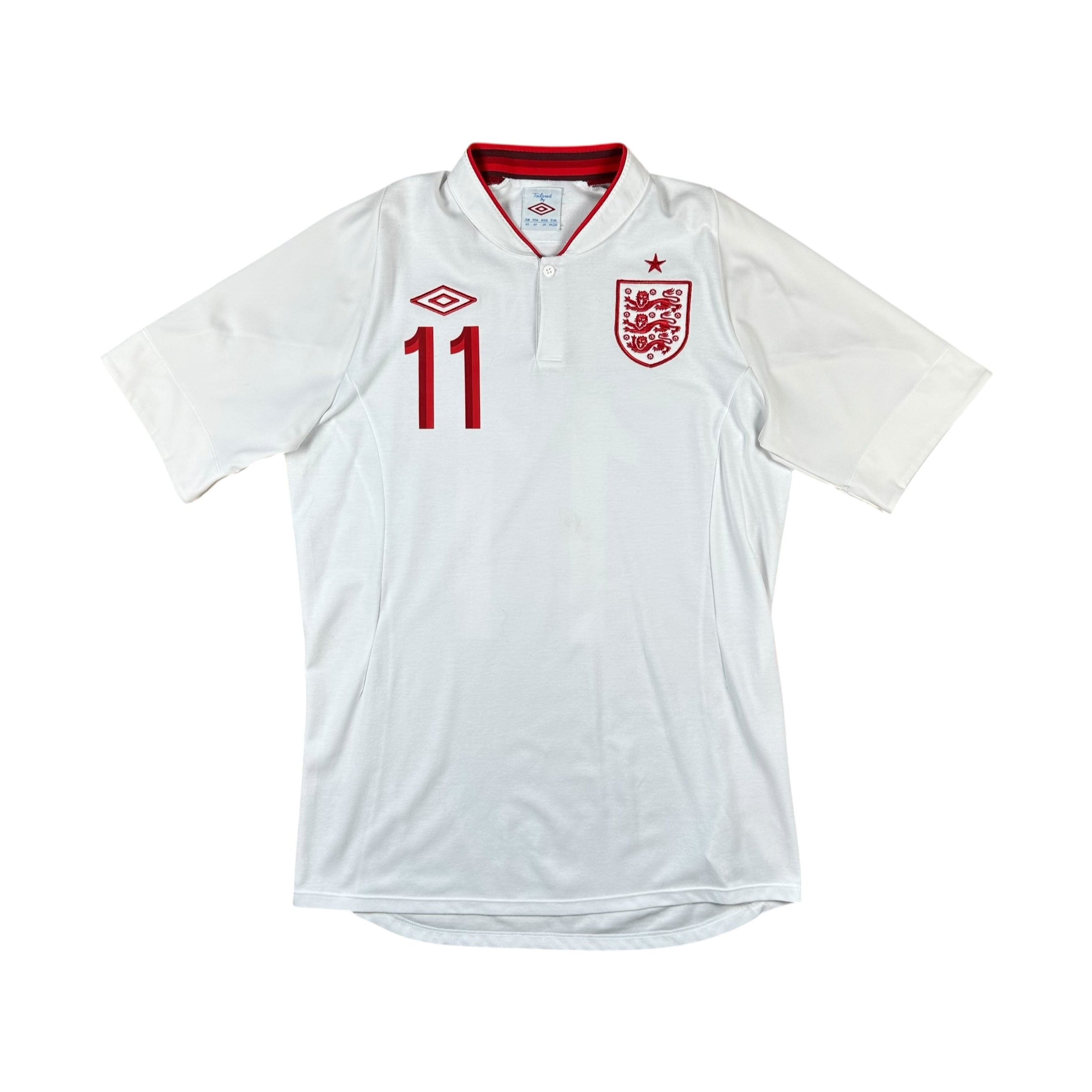 England 2012 Home Shirt (M) Young #11