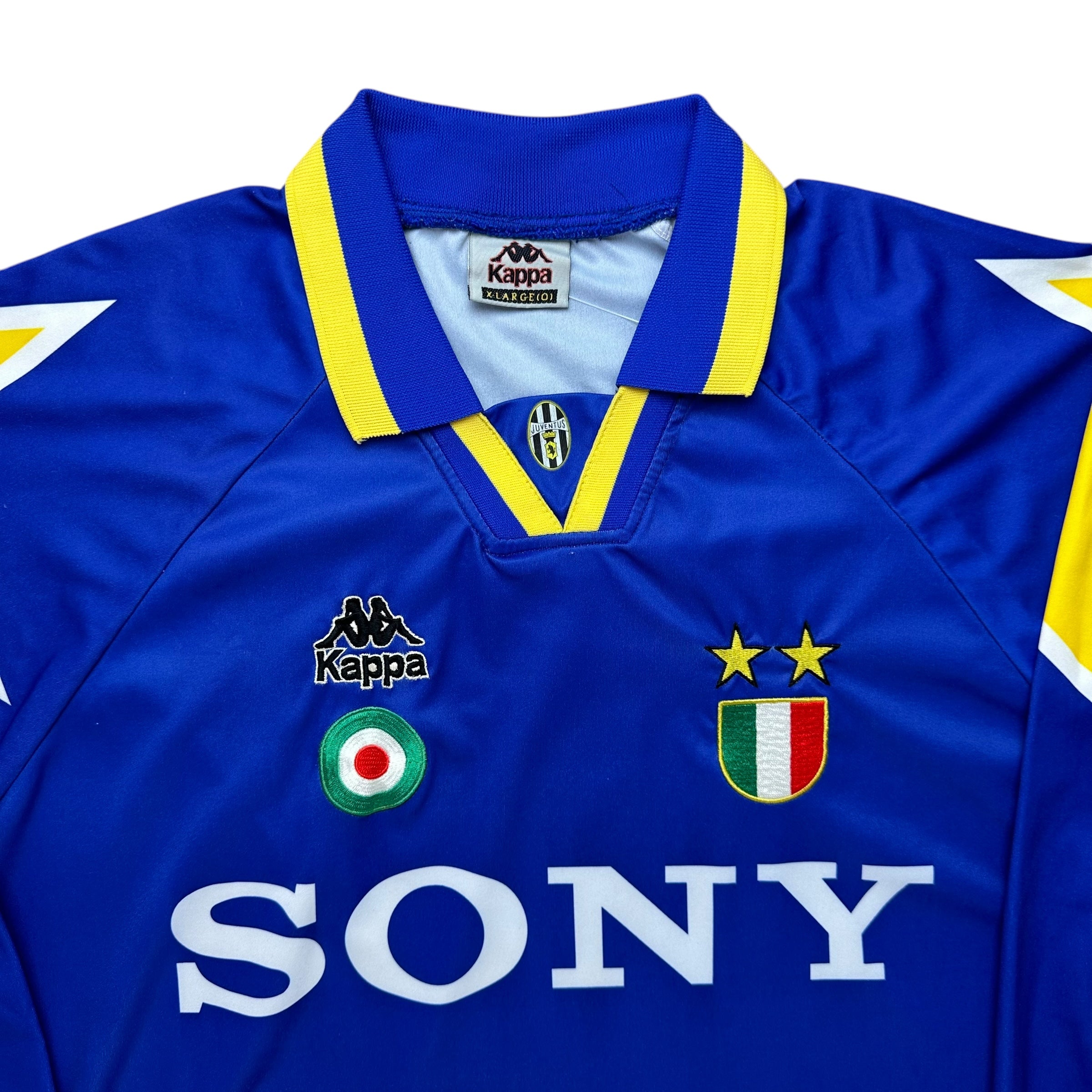 Juventus 1995-96 Away Shirt L/S (XL)