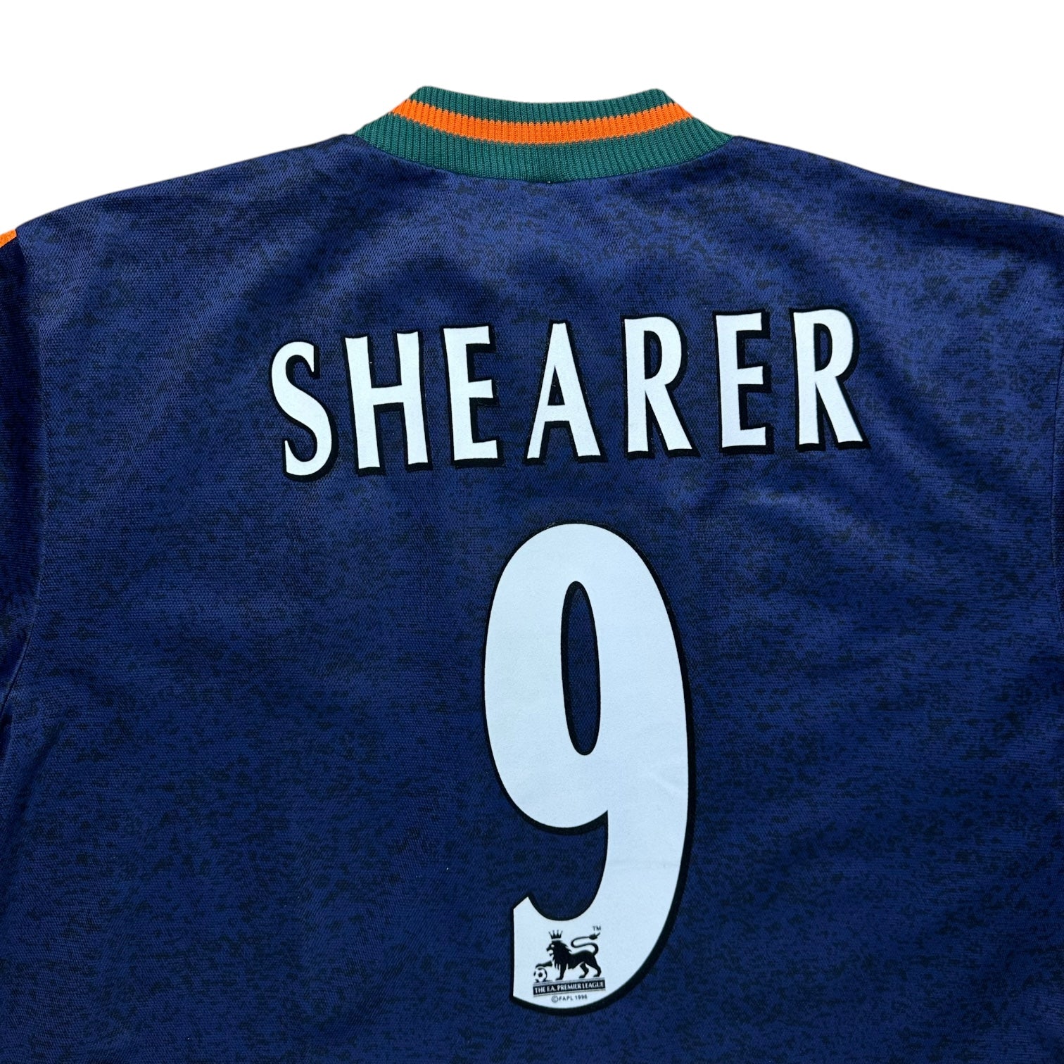 Newcastle 1997-98 Away Shirt (L) Shearer #9