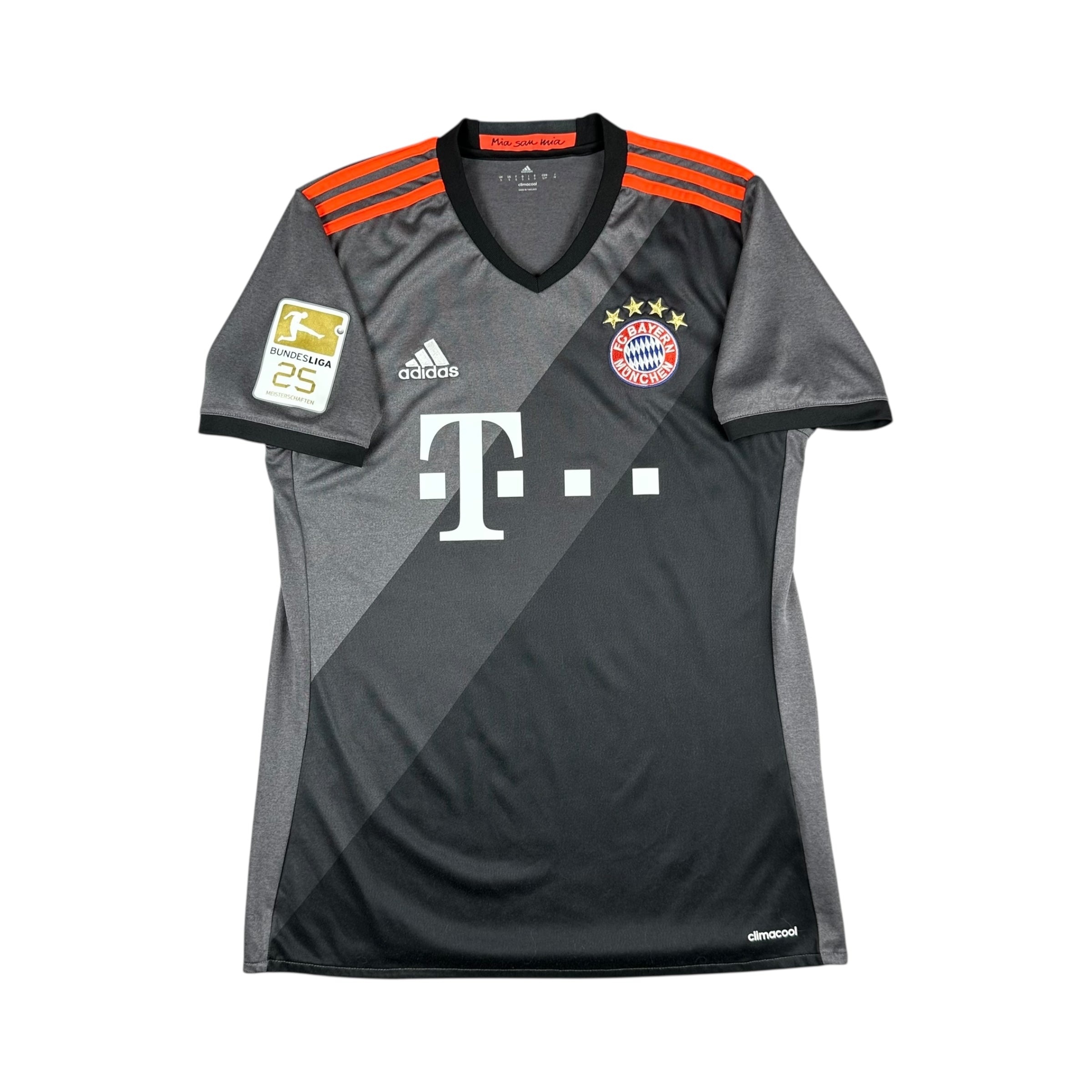 Bayern Munich 2016-17 Away Shirt (S) Costa #11