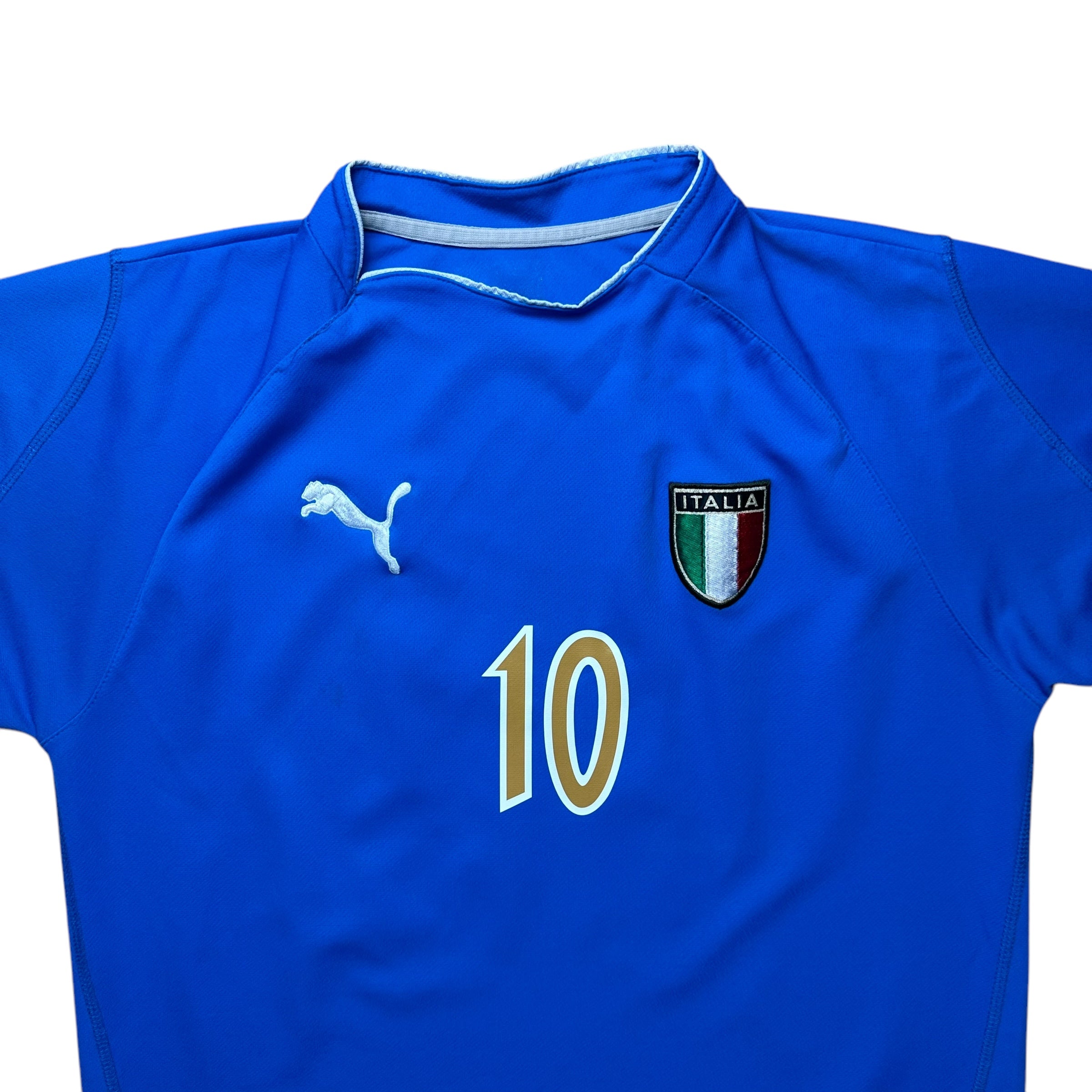 Italy 2003 Home Shirt (L) Totti #10