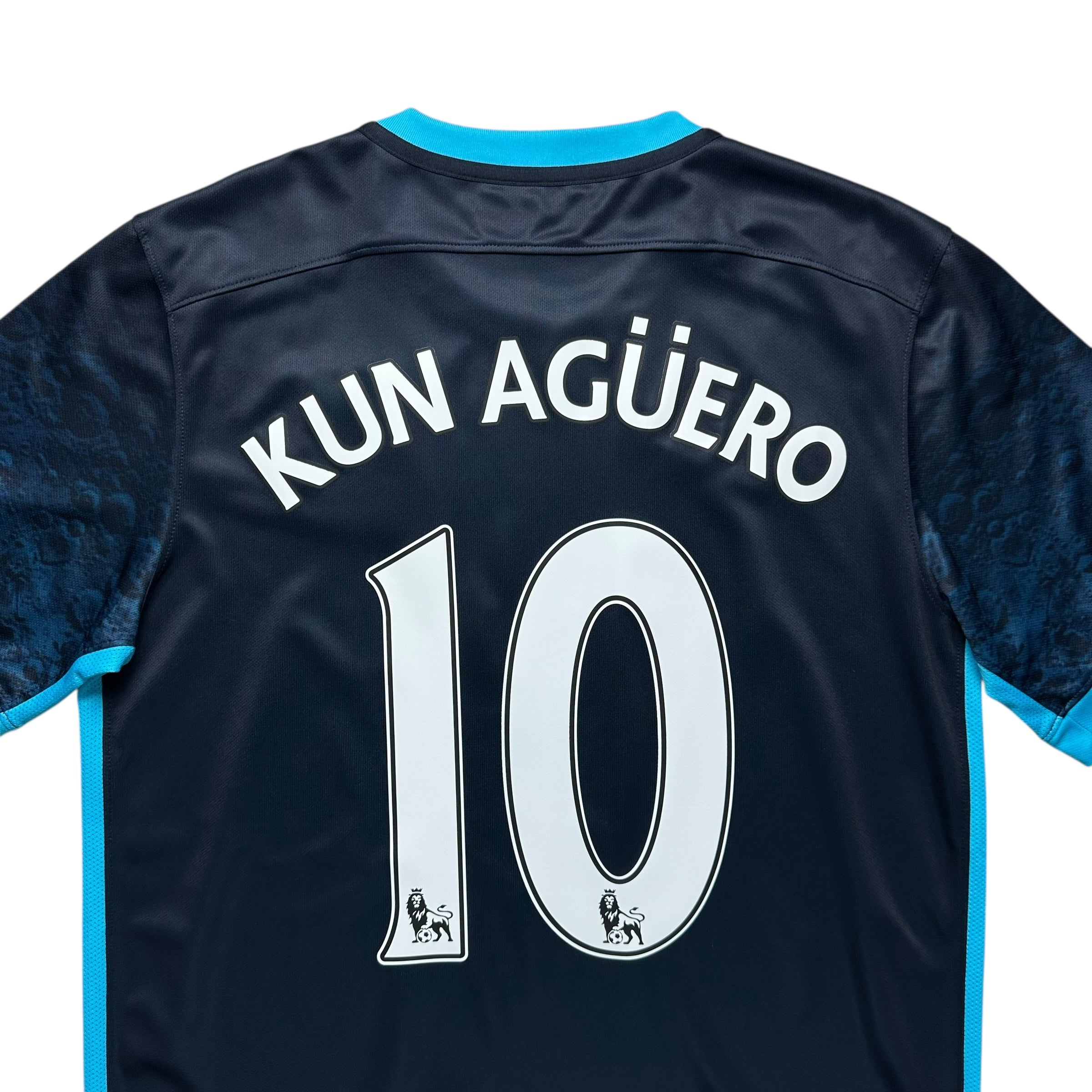 Manchester City 2015-16 Away Shirt (M) Kun Agüero #10