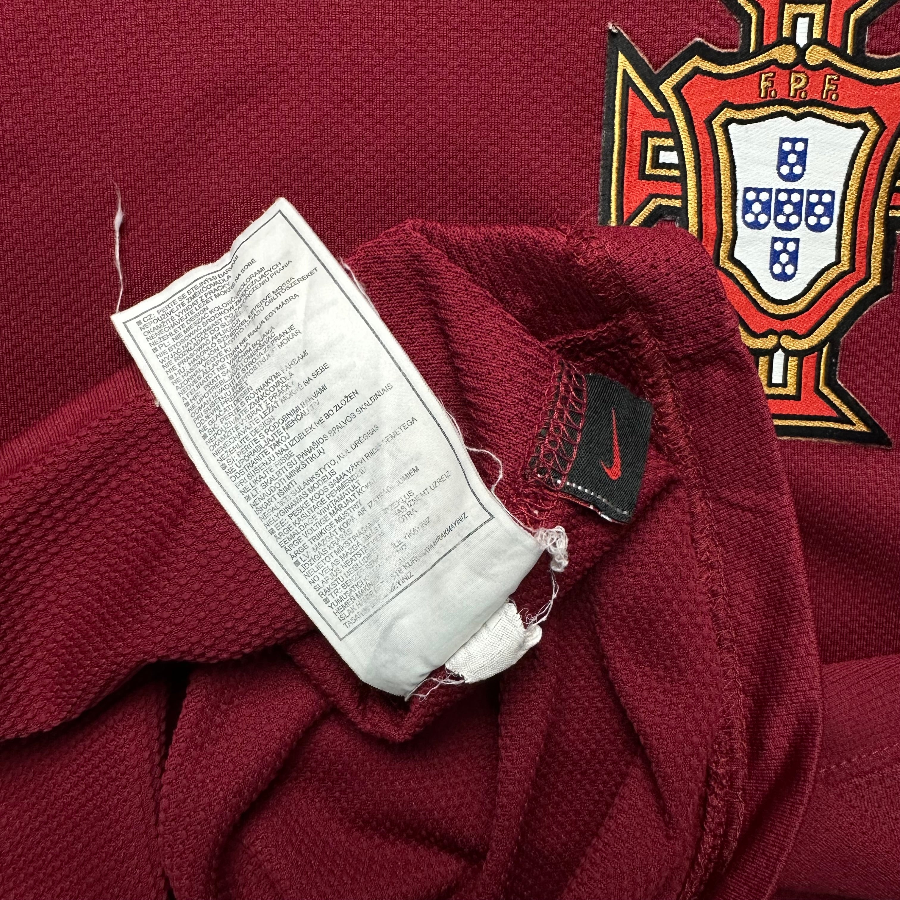 Portugal 2006 Home Shirt (L) C.Ronaldo #17