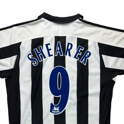 Newcastle 2003-05 Home Shirt (M) Shearer #9