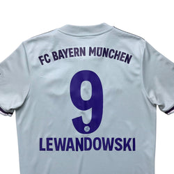 Bayern Munich 2018-19 Away Shirt (M) Lewandowski #9