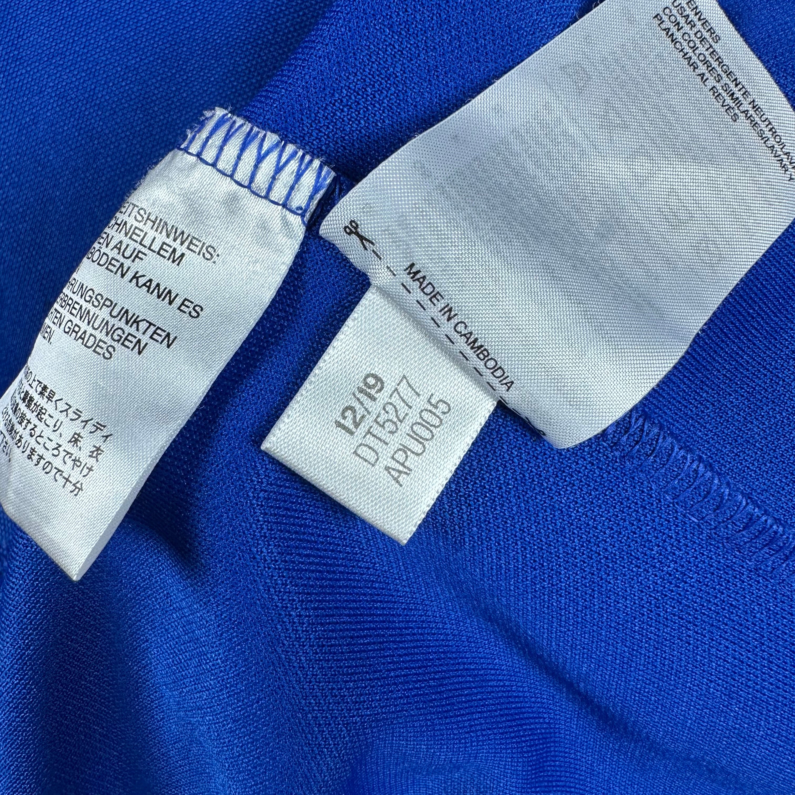 Eastern Sports Club 2019-20 Training Sweatshirt (M)