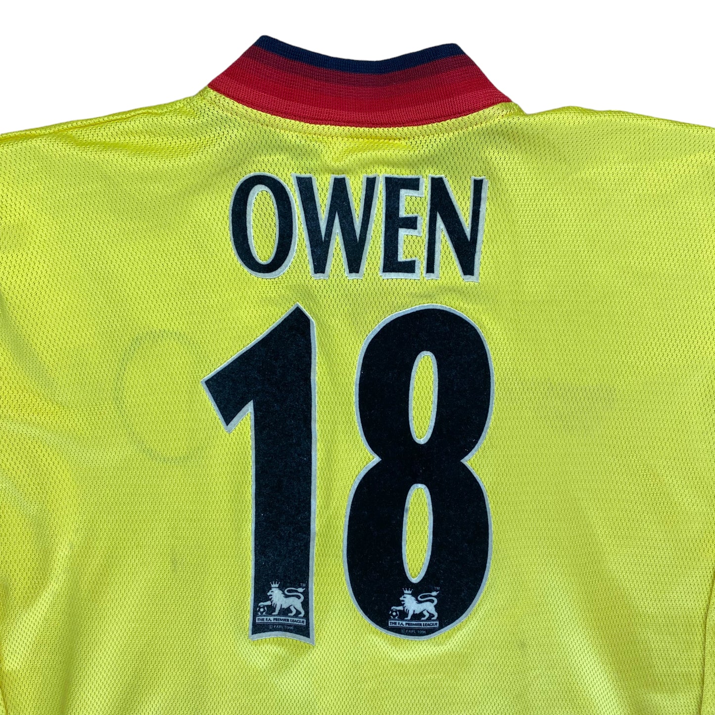 Liverpool 1997-98 Away Shirt (M) Owen #18