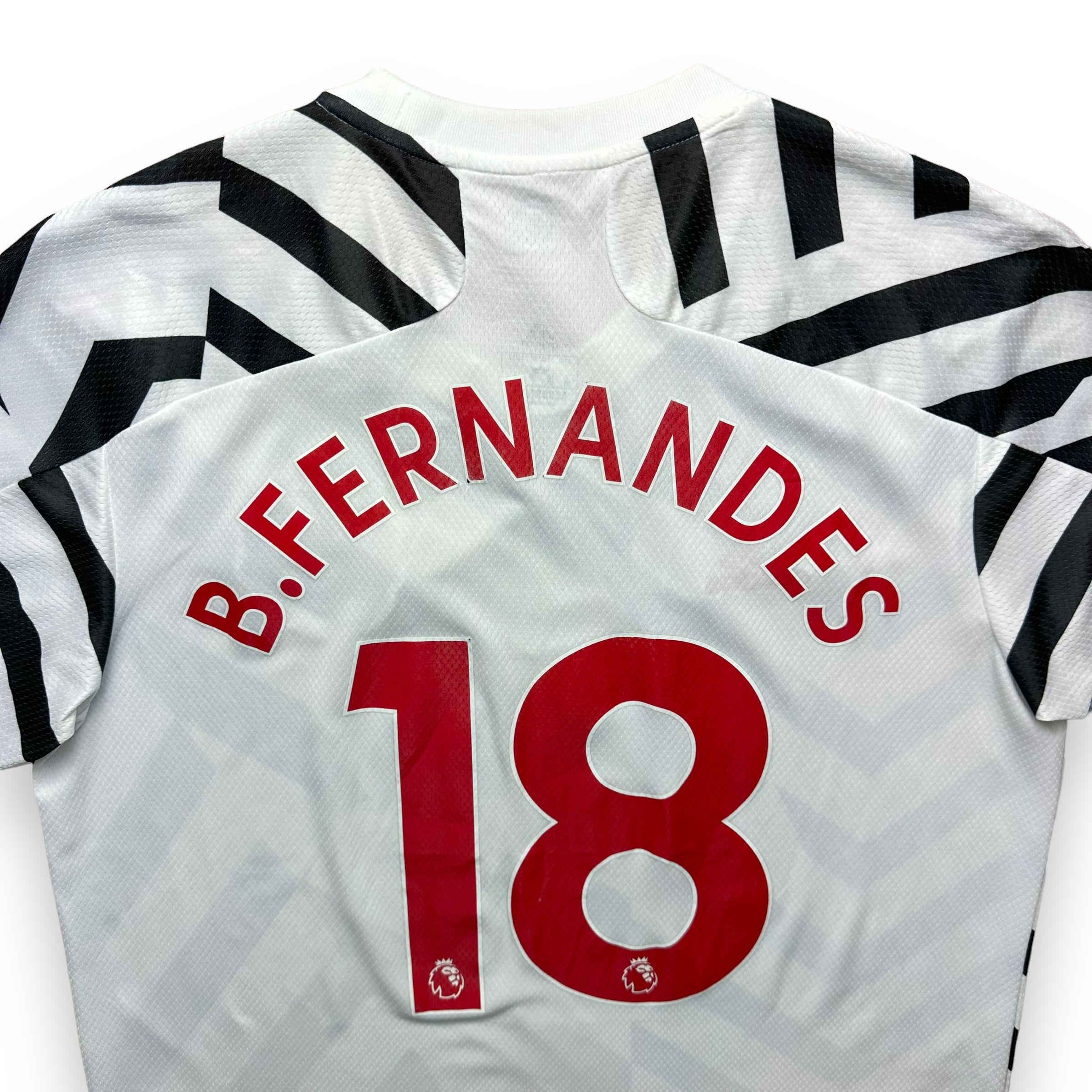 Manchester United 2020-21 Away Shirt (L) B.Fernandes #18