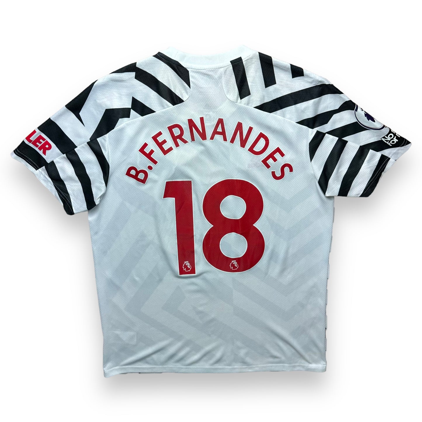 Manchester United 2020-21 Away Shirt (L) B.Fernandes #18