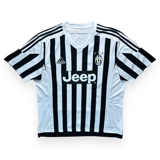 Juventus 2015-16 Home Shirt (L)