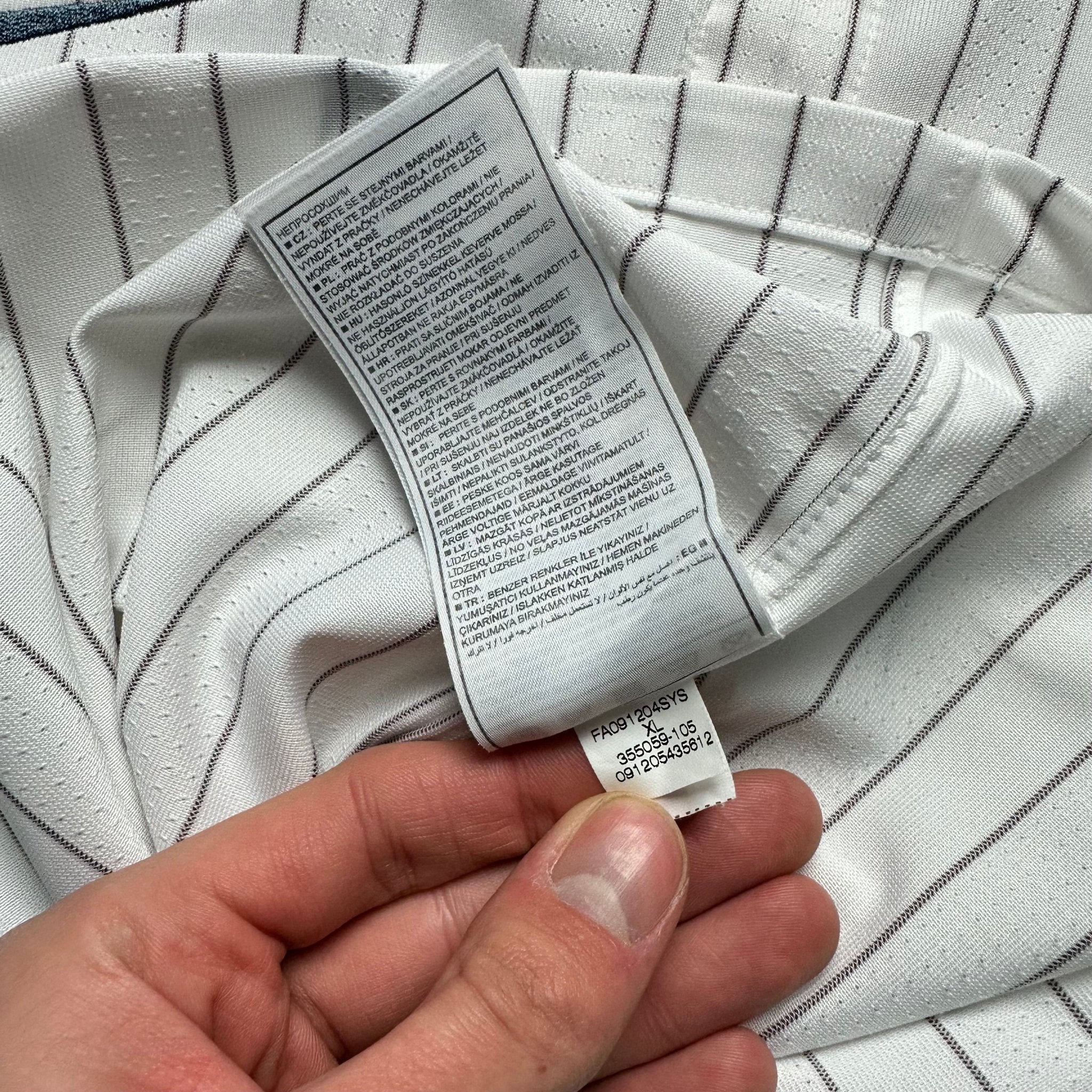 Arsenal 2009 - 10 Third Shirt (XL) v.Persie 11 - Kitplug