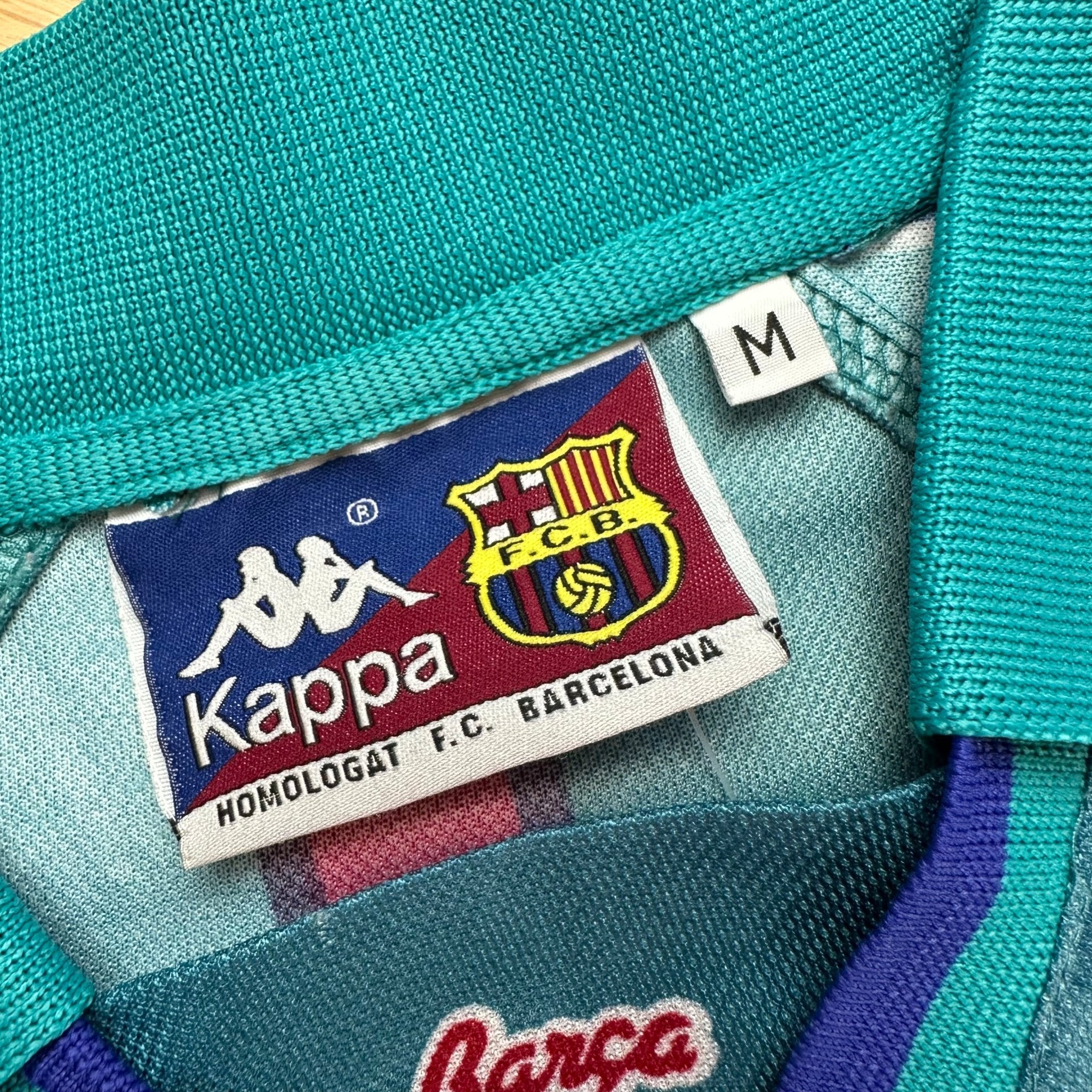 Barcelona 1995 - 97 Away Shirt (M) - Kitplug