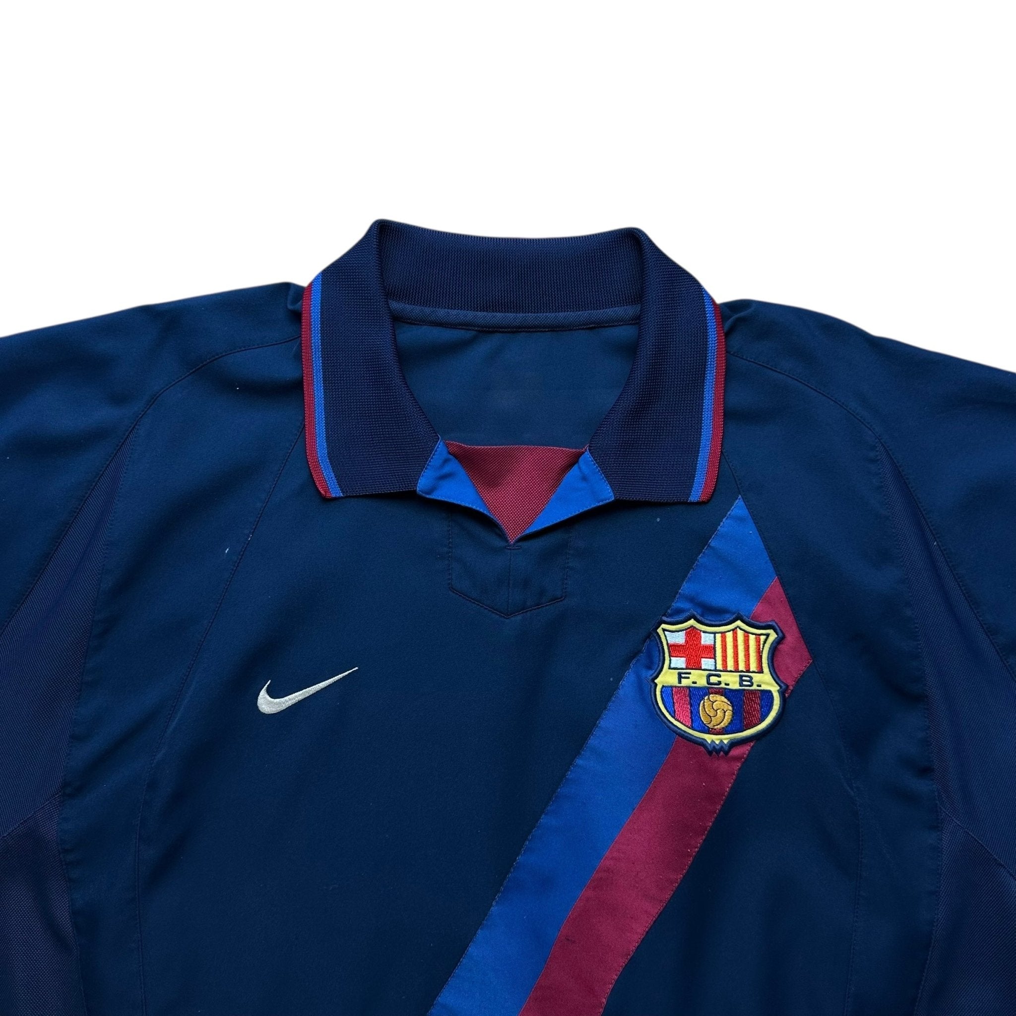Barcelona 2003 - 04 Away Shirt (L) Ronaldinho 10 - Kitplug