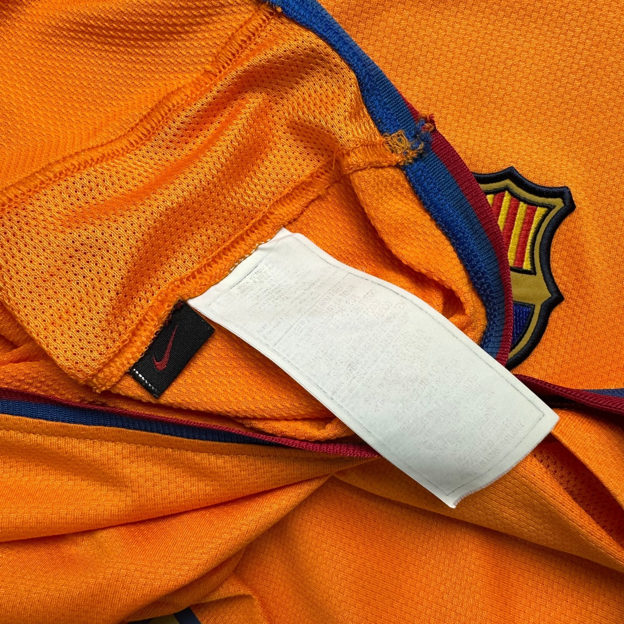 Barcelona 2006 - 07 Away Shirt (M) Messi 19 - Kitplug