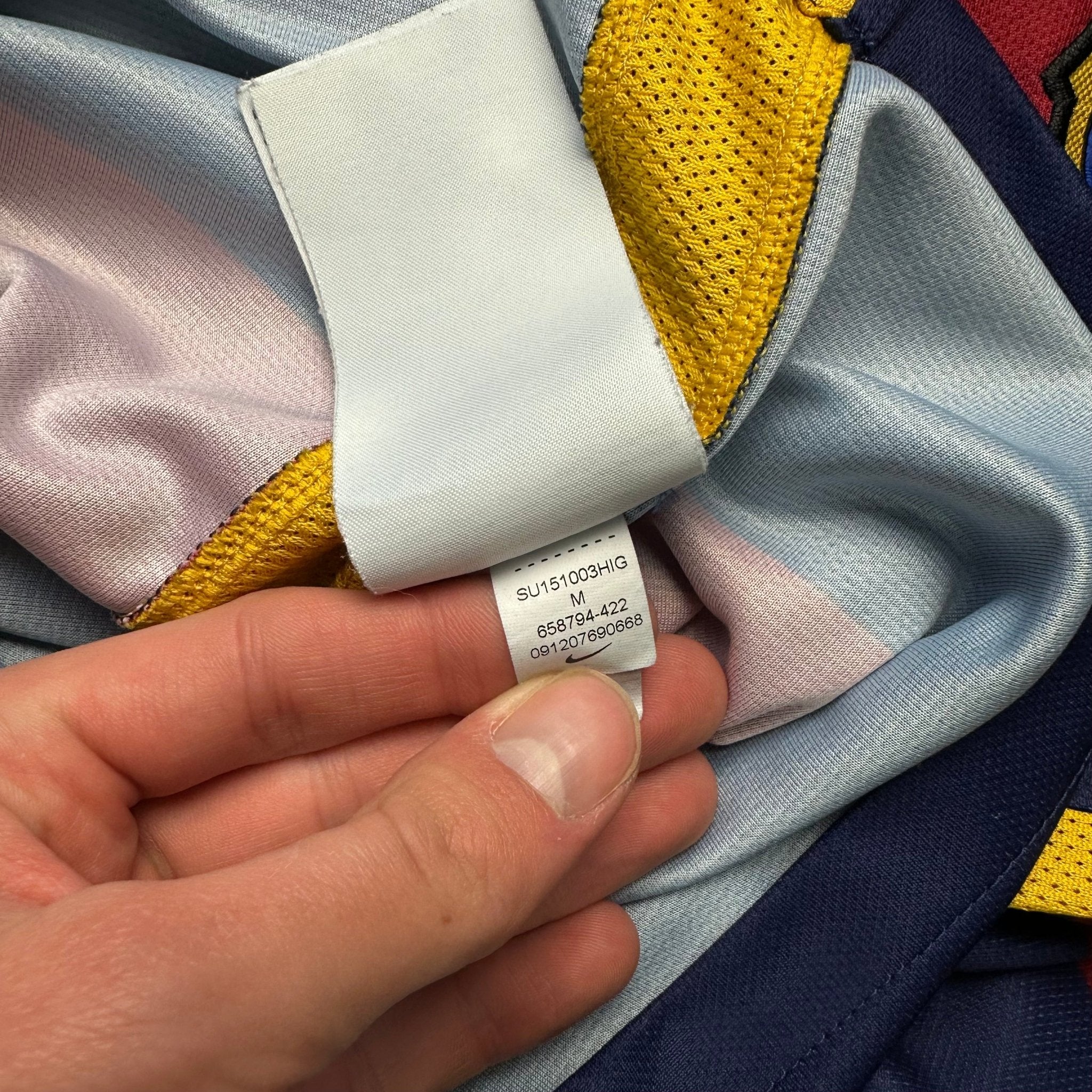 Barcelona 2015 - 16 Home Shirt (M) Messi 10 - Kitplug