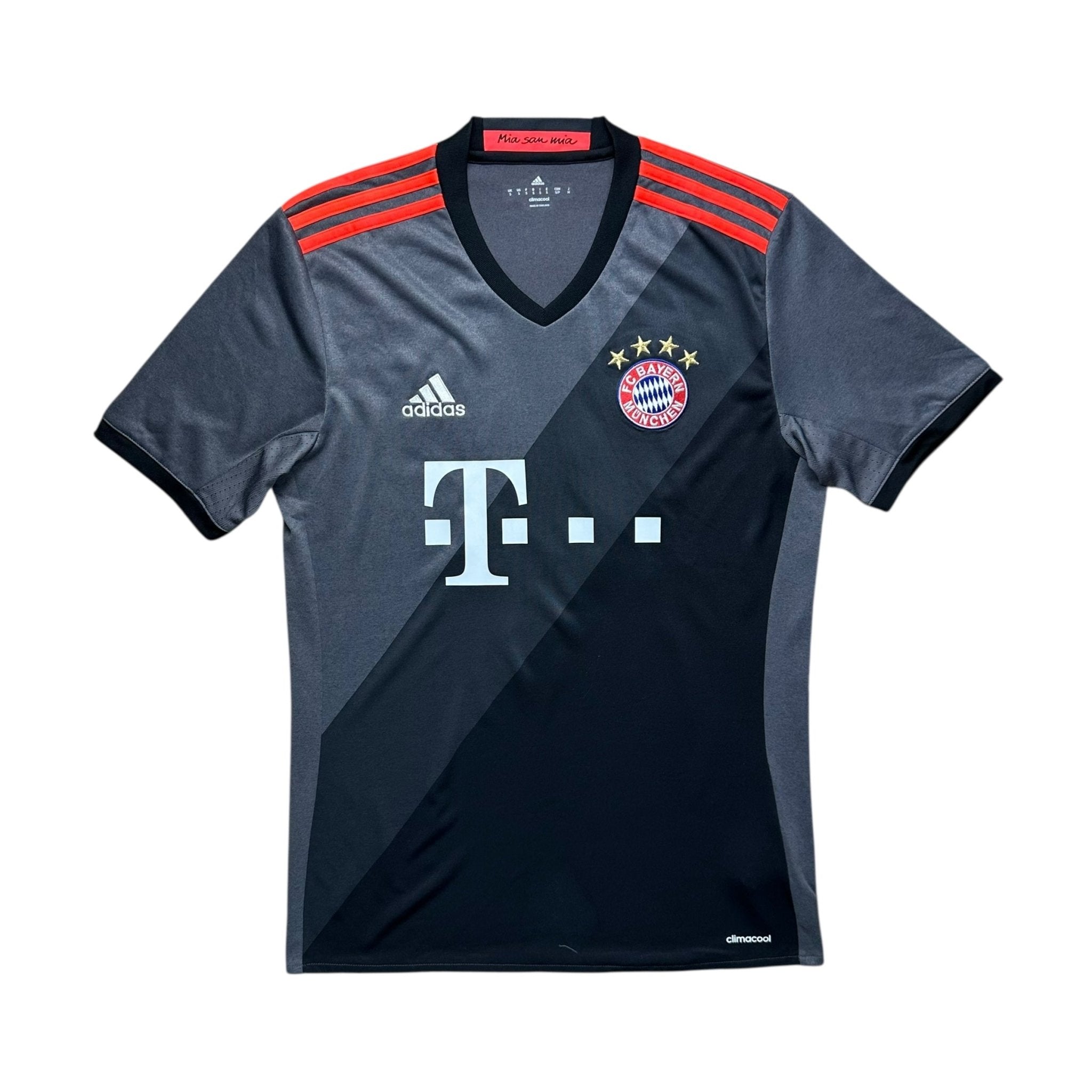 Bayern Munich 2016 - 17 Away Shirt (S) Muller 25 - Kitplug