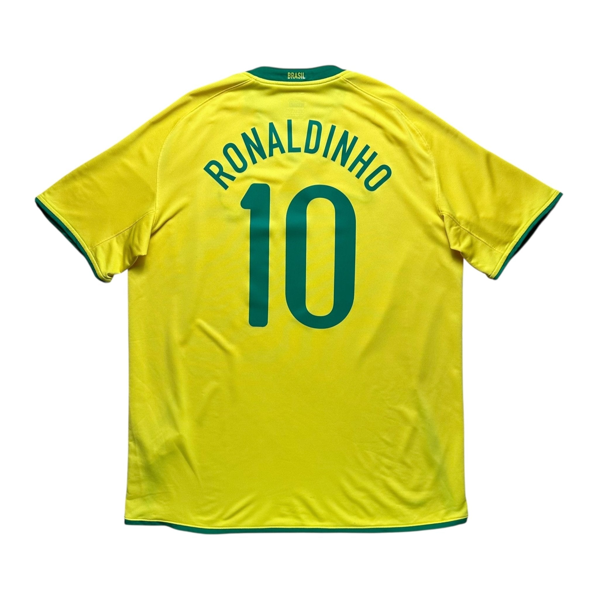 Brazil 2008 Home Shirt (XXL) Ronaldinho 10 - Kitplug