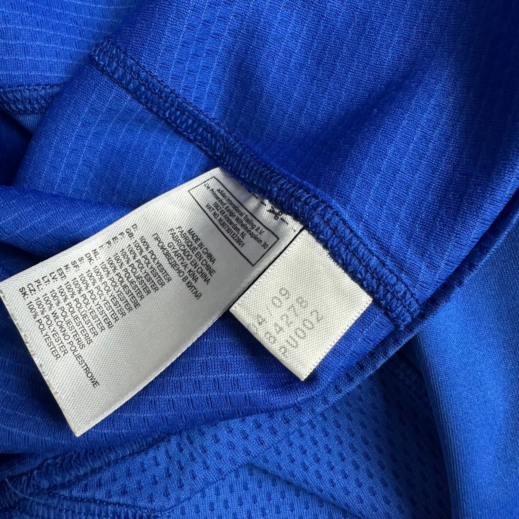 Chelsea 2009 - 10 Home Shirt (L) Drogba 11 - Kitplug