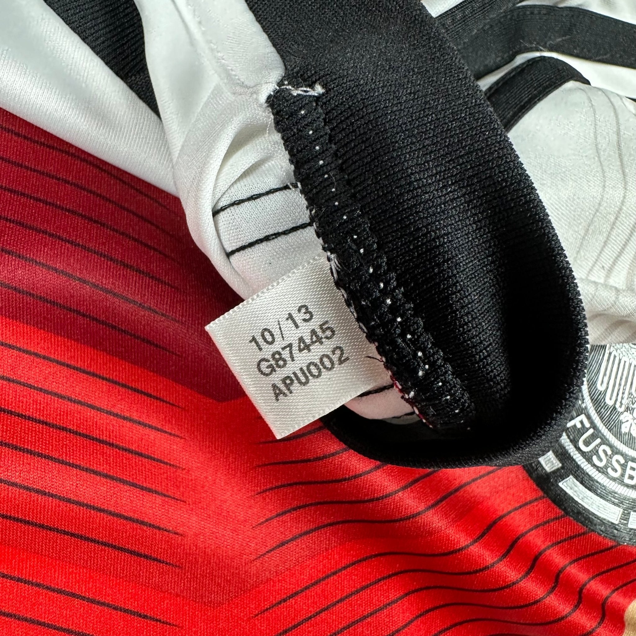Germany 2014 Home Shirt (M) Muller #13 - Kitplug