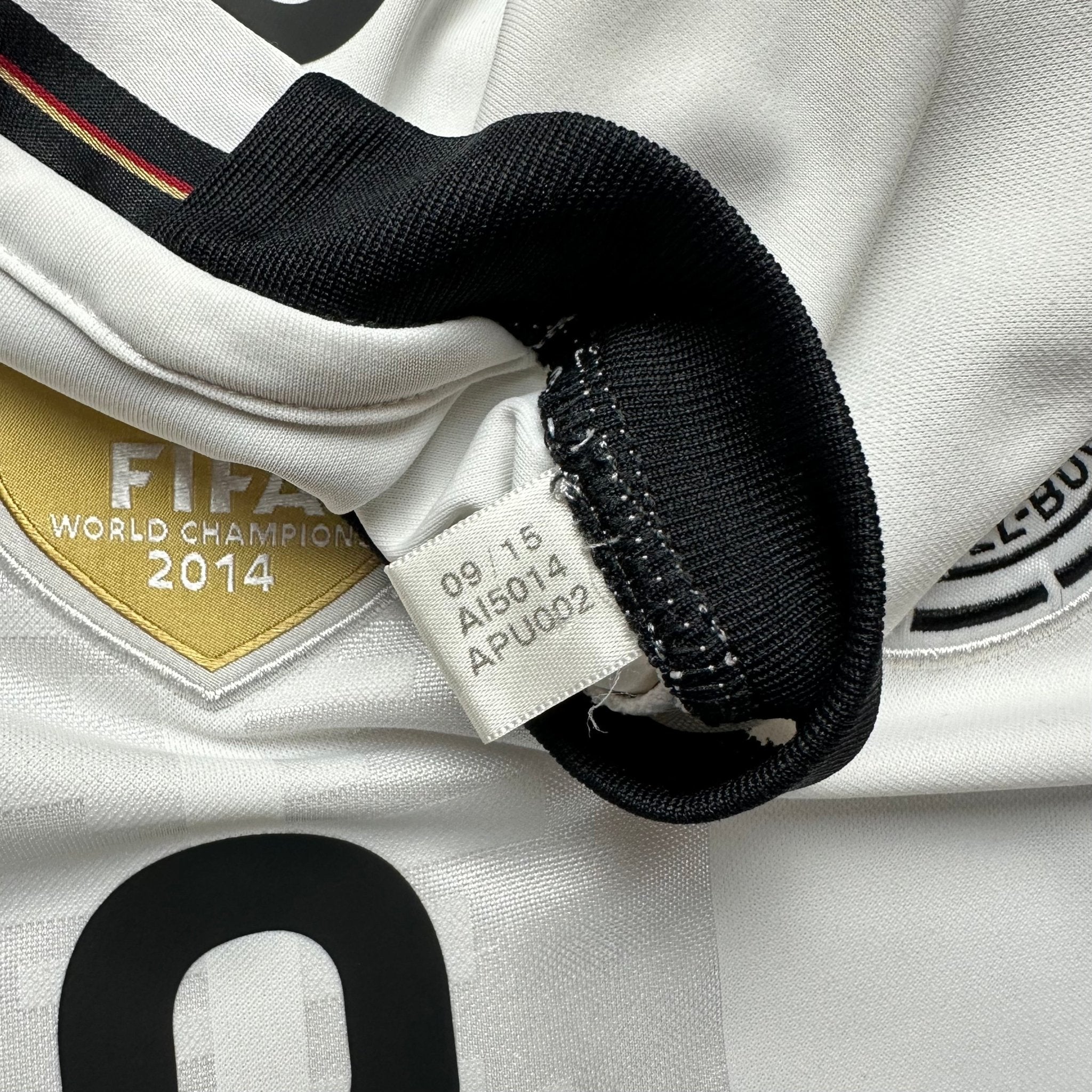 Germany 2016 Home Shirt (M) Ozil 8 - Kitplug