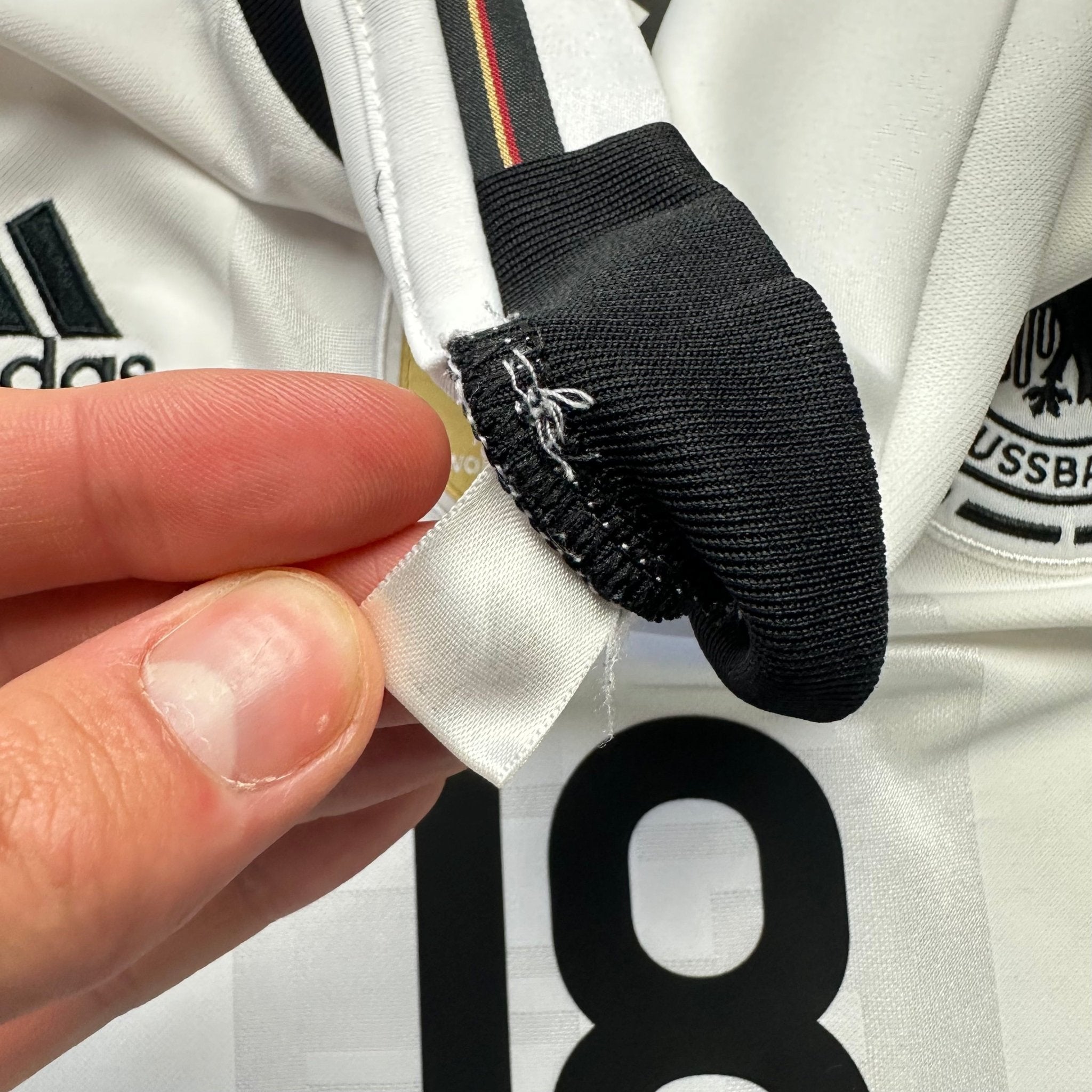 Germany 2016 Home Shirt (S) Kroos 18 - Kitplug