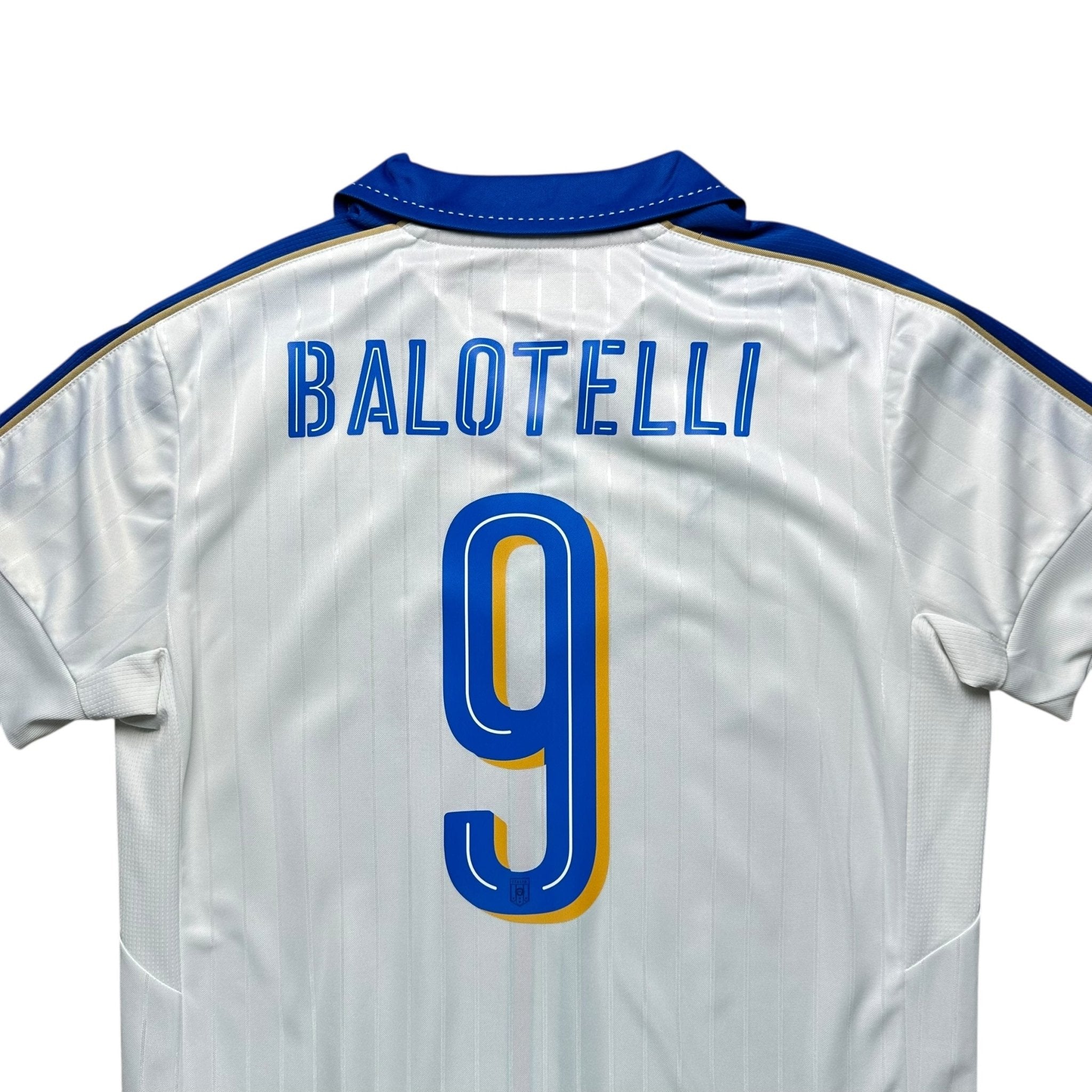 Italy 2016 Away Shirt (M) Balotelli 9 - Kitplug