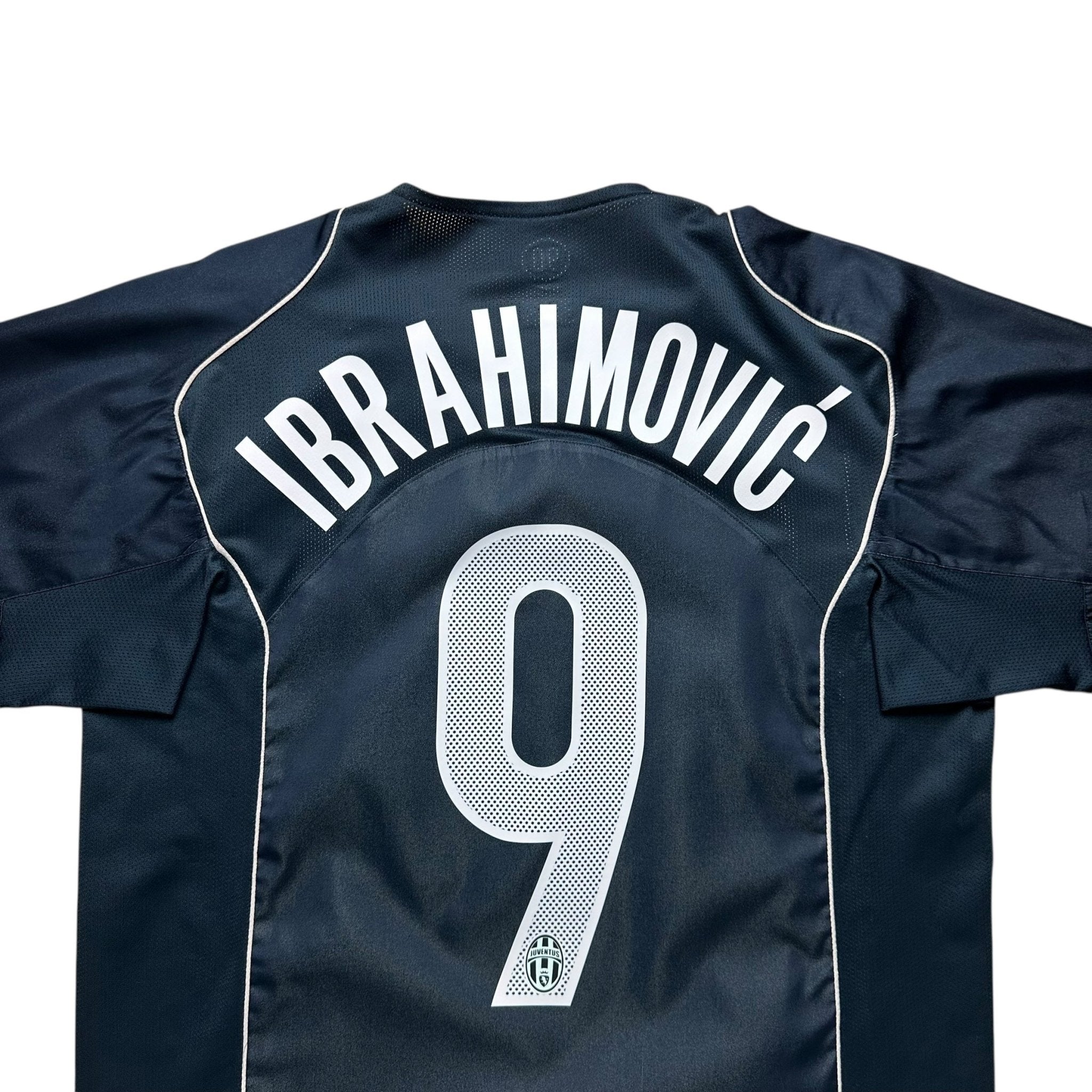 Juventus 2004 - 05 Away Shirt (M) Ibrahimovic 9 - Kitplug