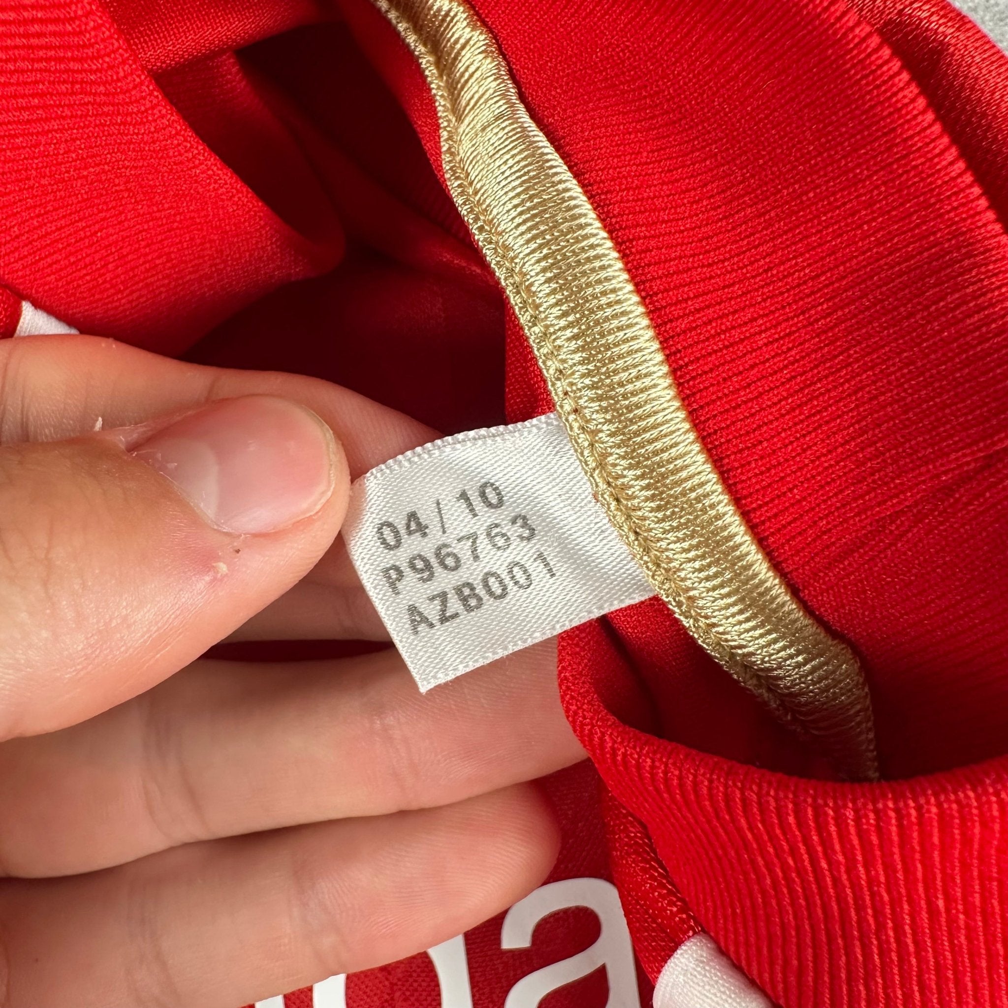Liverpool 2011-12 Home Shirt (M) Suarez 7 - Kitplug
