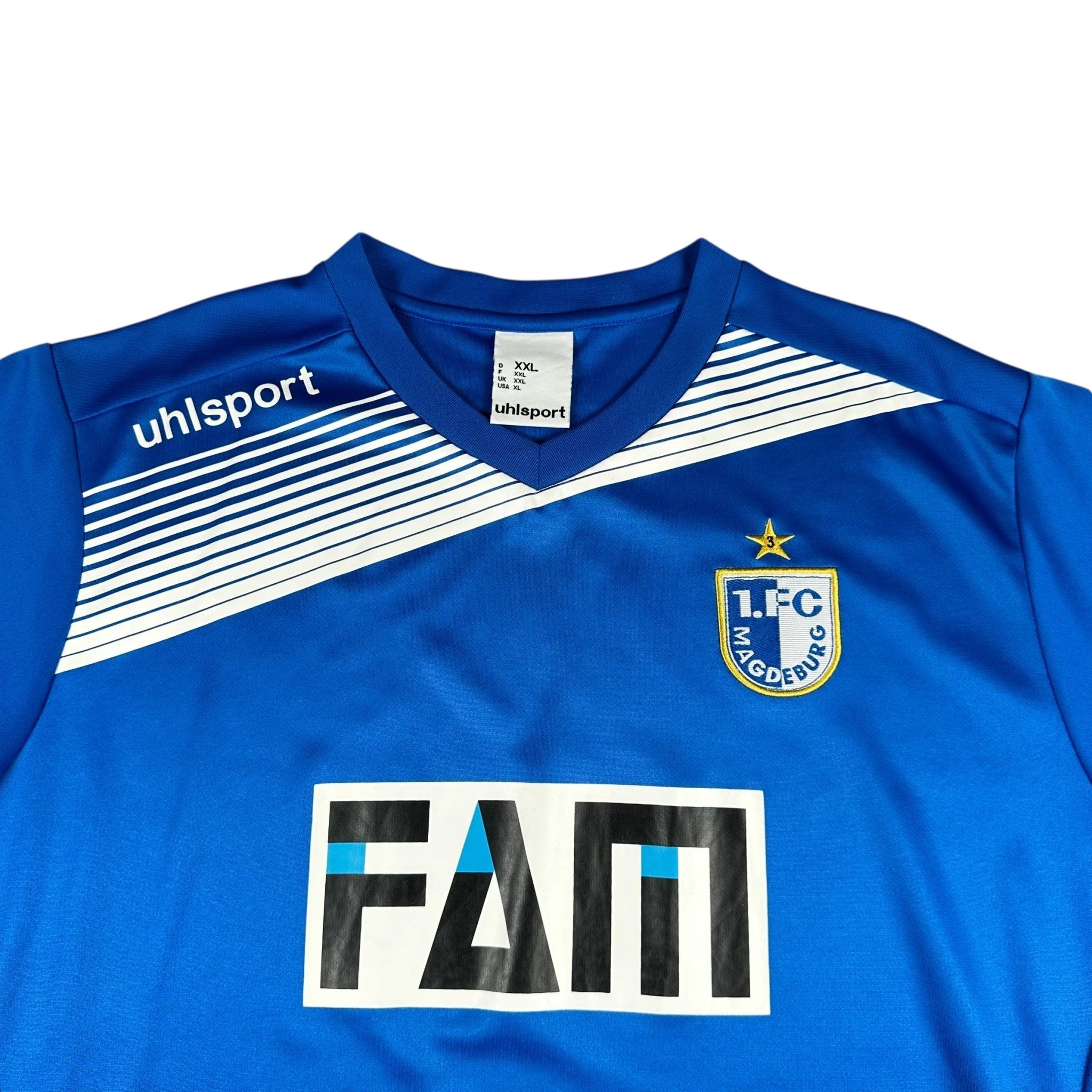 Magdeburg 2016-17 Home Shirt (XXL) - Kitplug