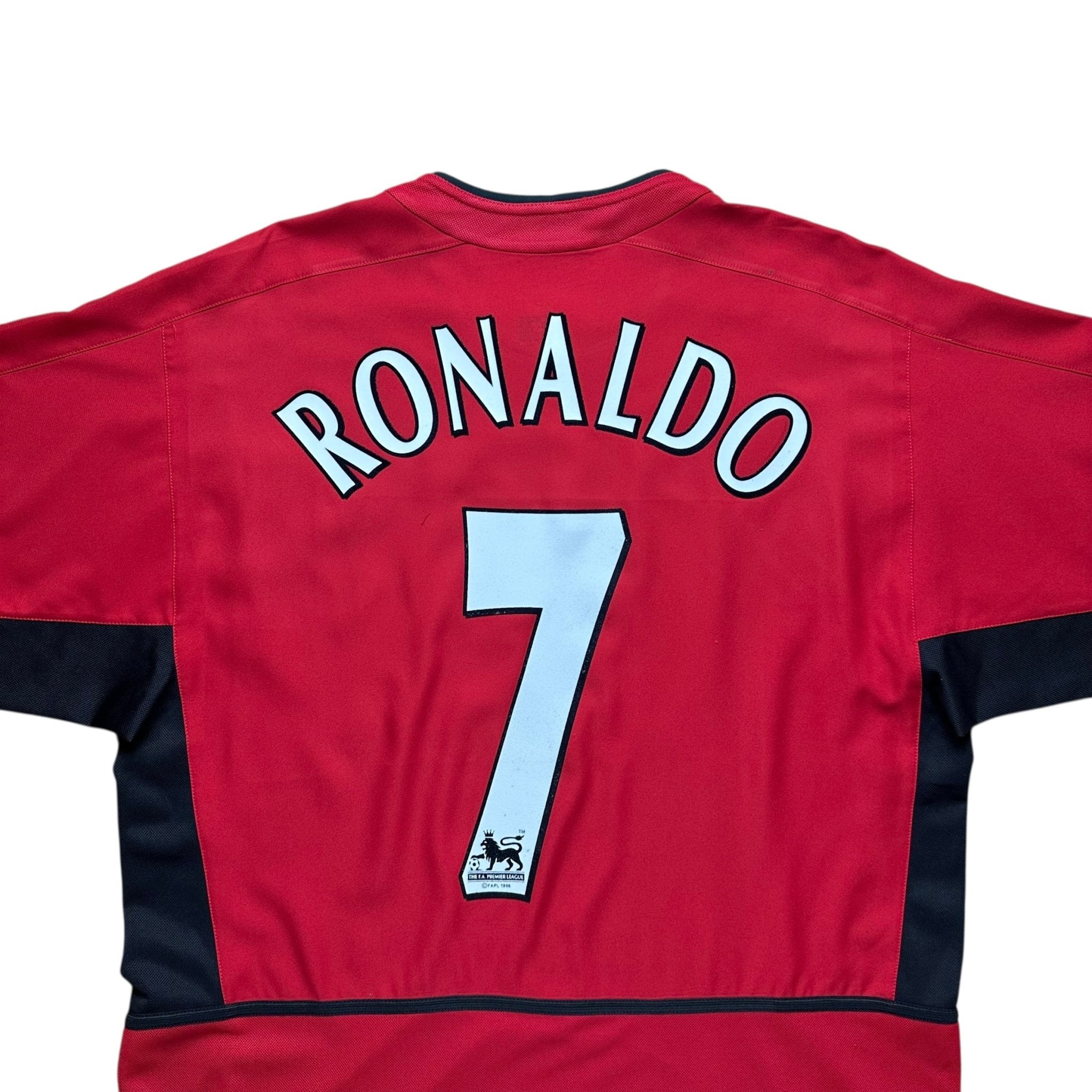 Manchester United 2002 - 03 Home Shirt (M) Ronaldo 7 - Kitplug