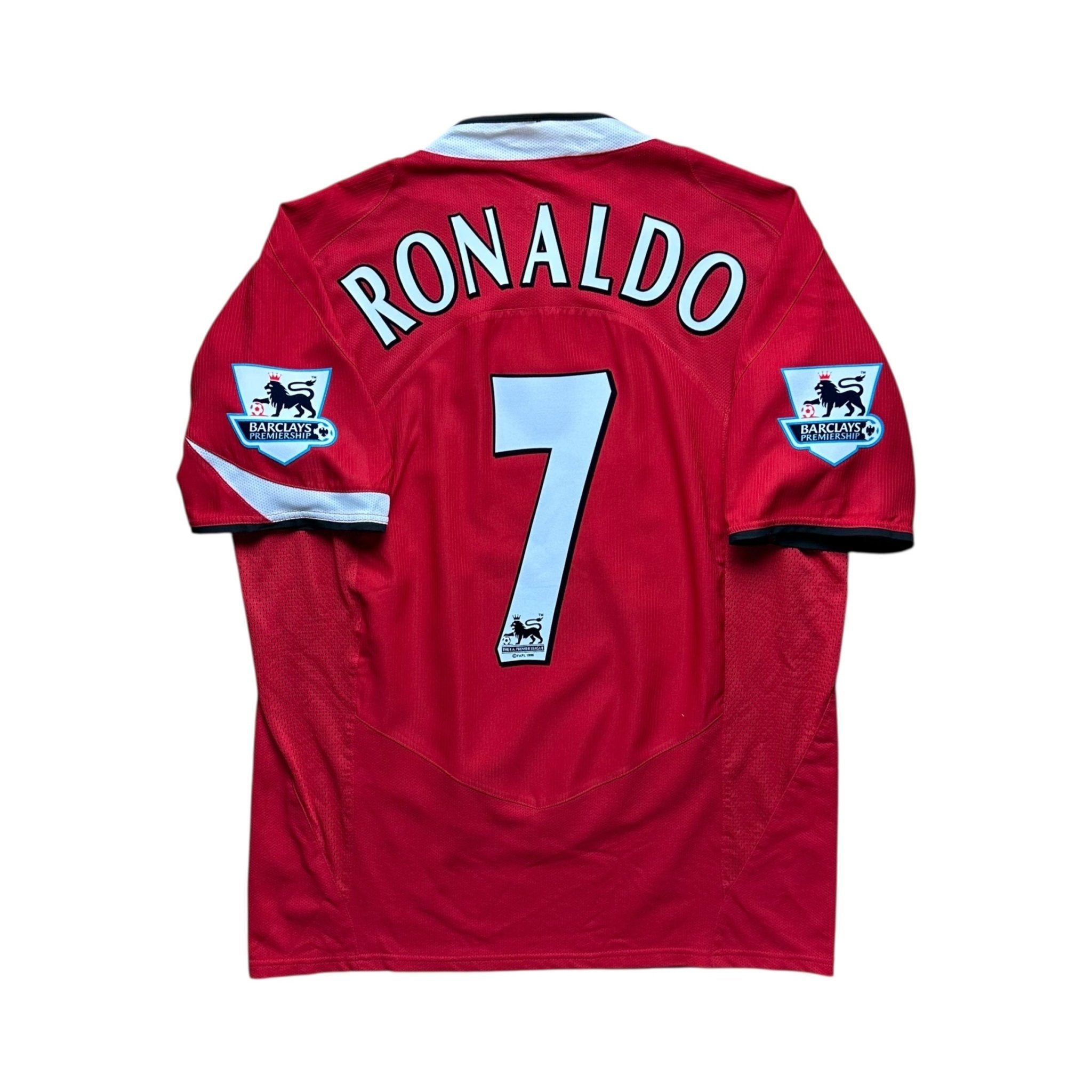 Manchester United 2004 - 06 Home Shirt (L) Ronaldo 7 - Kitplug