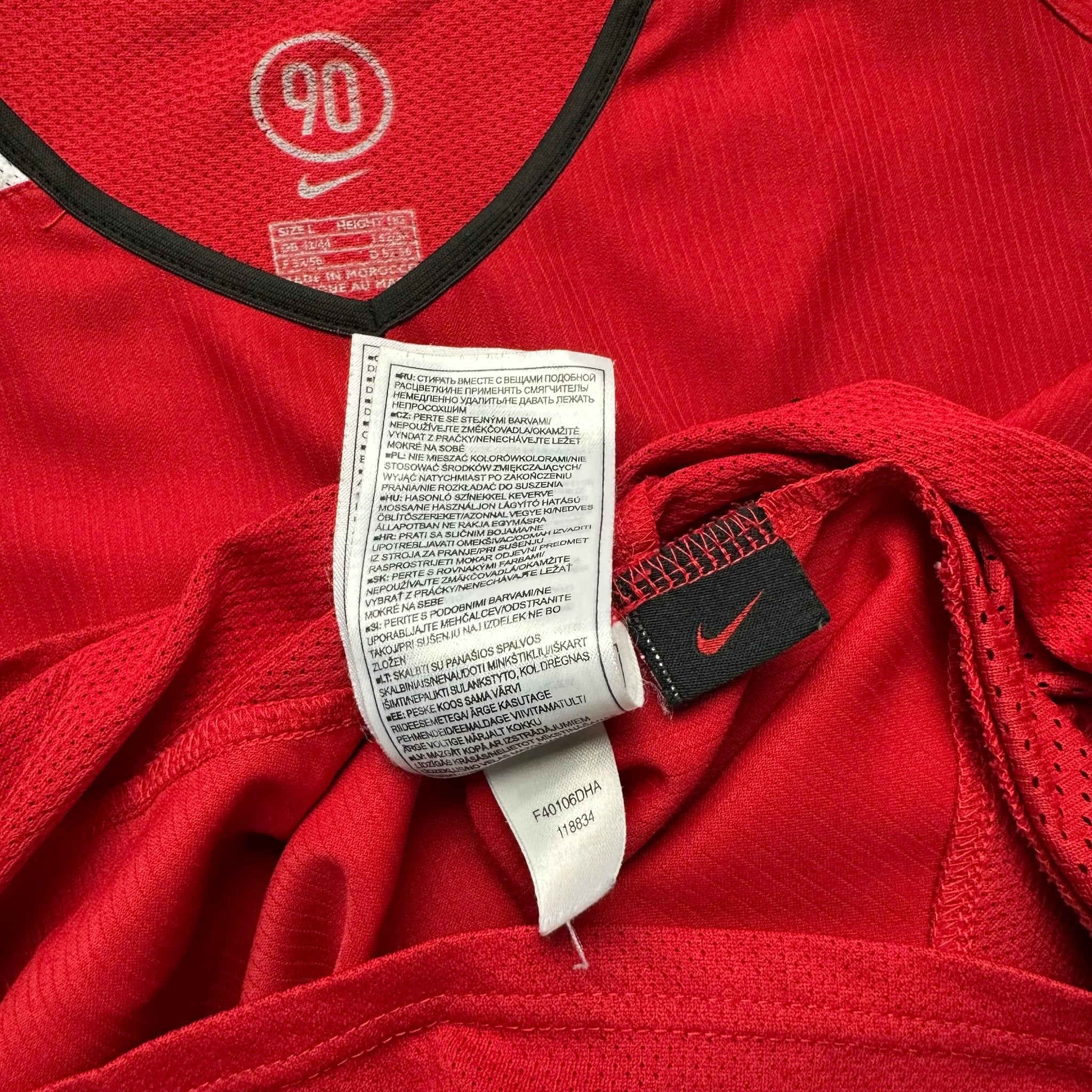 Manchester United 2004 - 06 Home Shirt (L) Ronaldo 7 - Kitplug