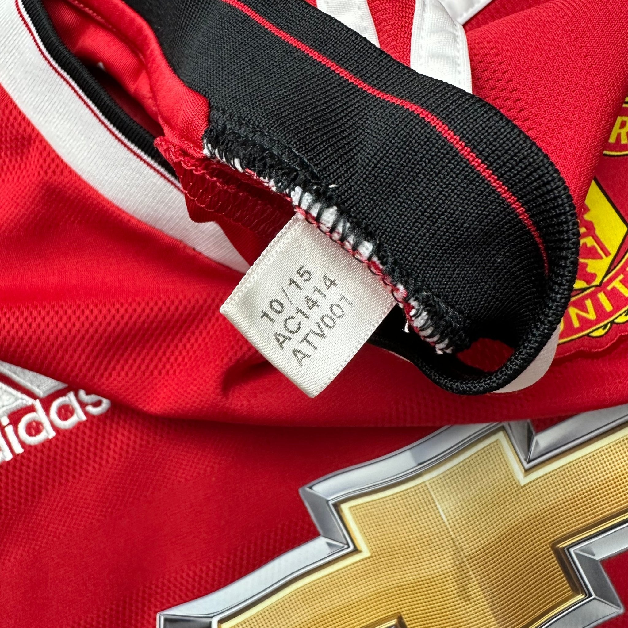 Manchester United 2015 - 16 Home Shirt (S) Valencia 25 - Kitplug