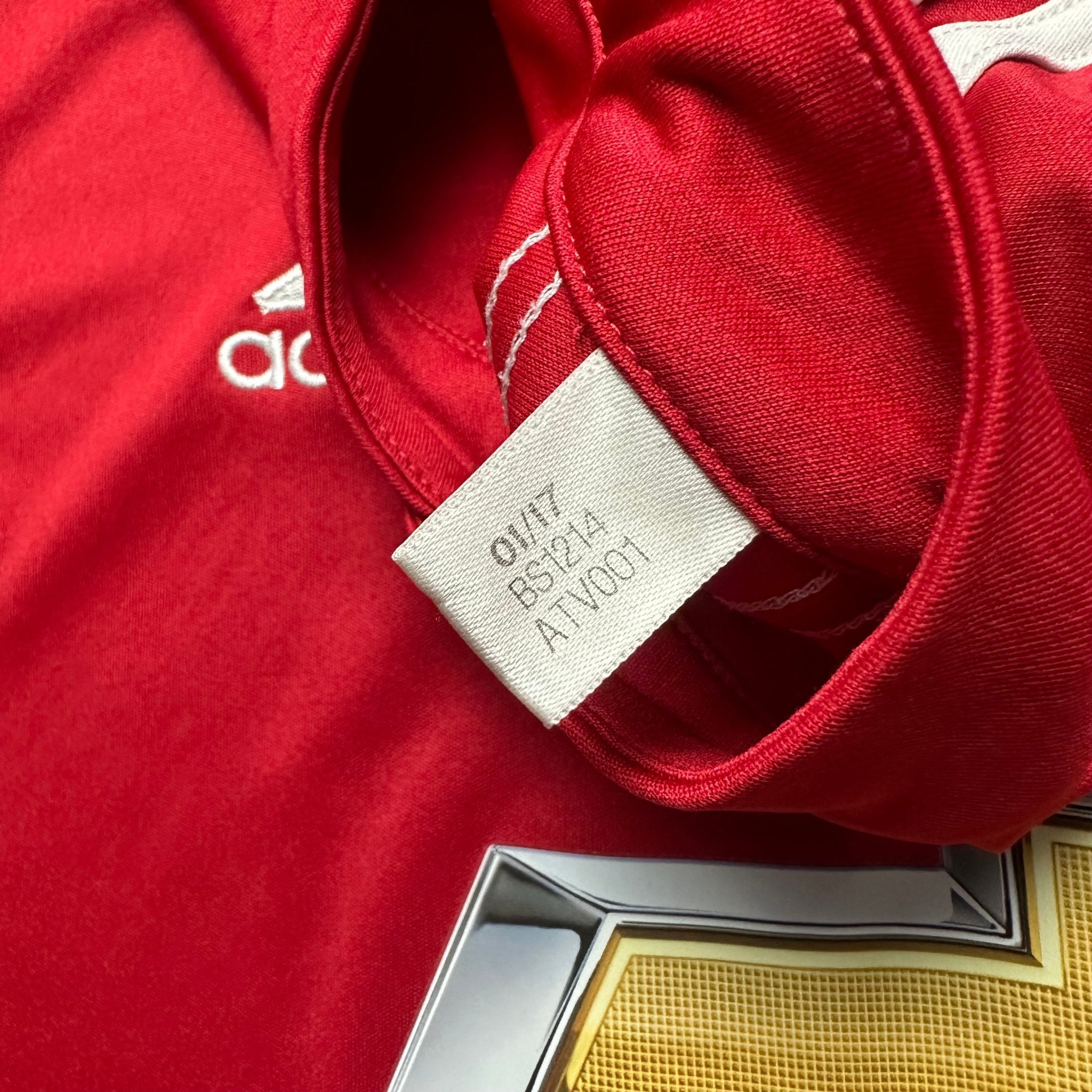 Manchester United 2017 - 18 Home Shirt (M) Alexis 7 - Kitplug