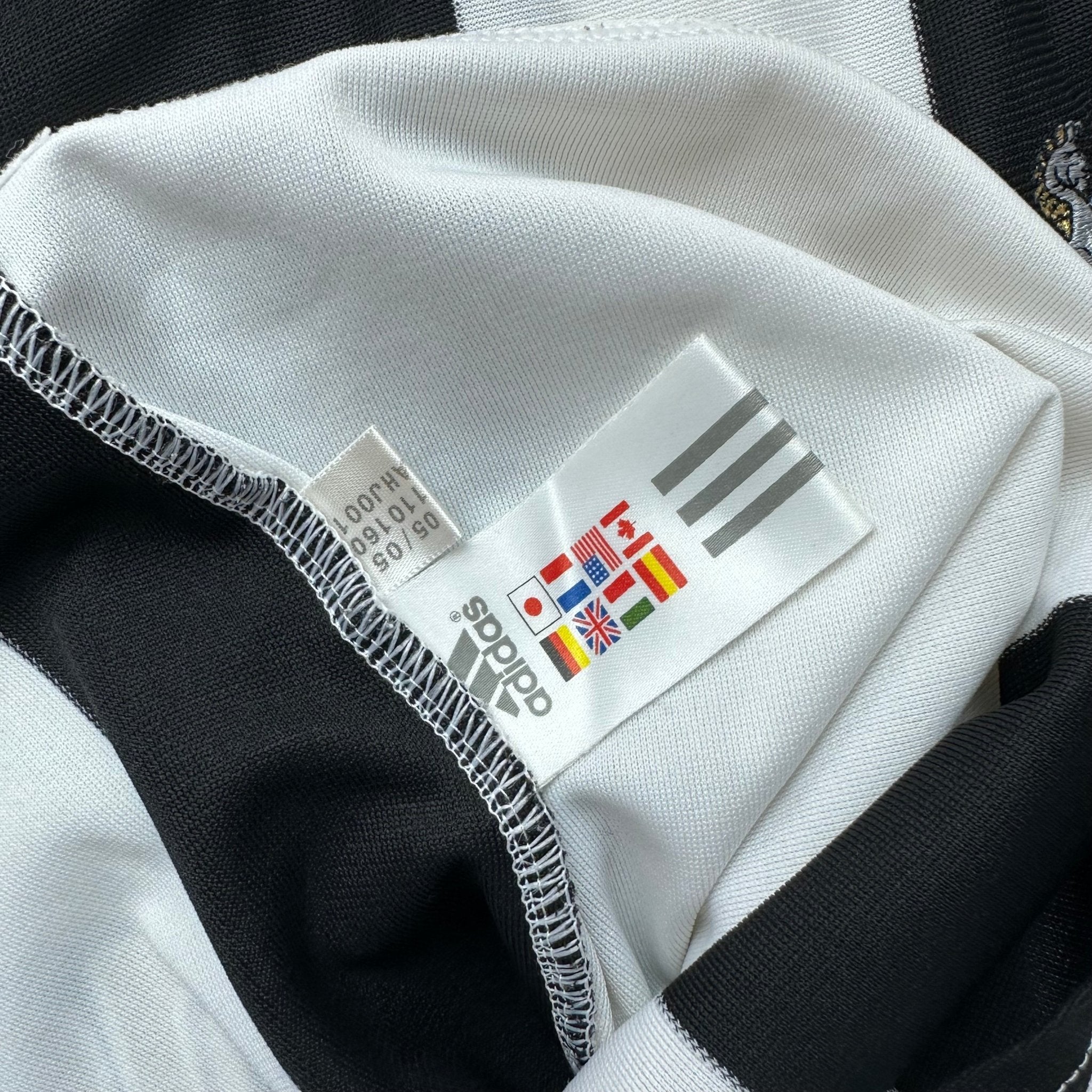 Newcastle 2005 - 07 Home Shirt (S) Shearer 9 - Kitplug