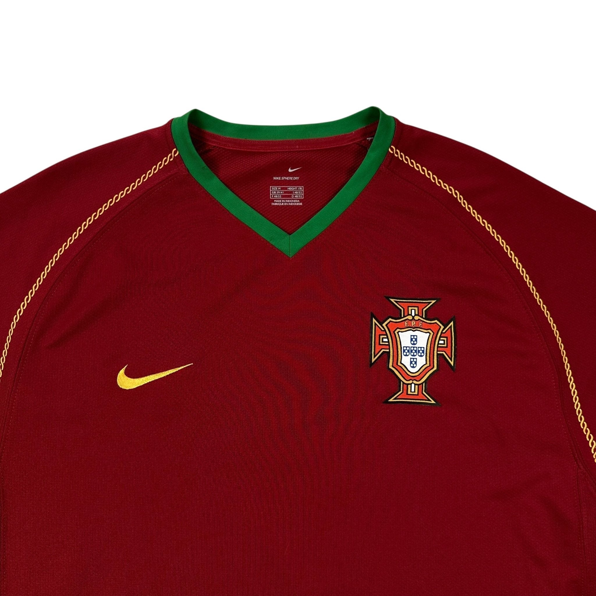 Portugal 2006 Home Shirt (M) C.Ronaldo 17 - Kitplug