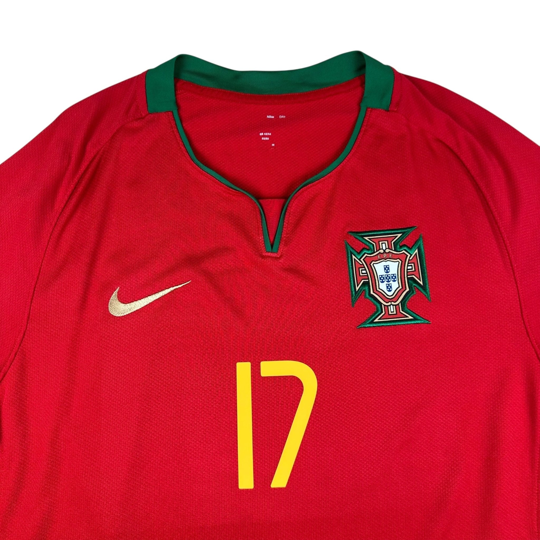 Portugal 2008 Home Shirt (L) Quaresma 17 - Kitplug
