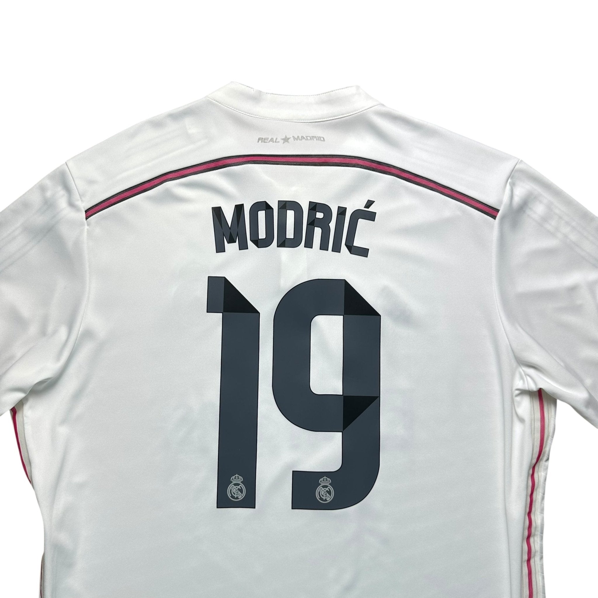 Real Madrid 2014 - 15 Home Shirt (XL) Modrić 19 - Kitplug