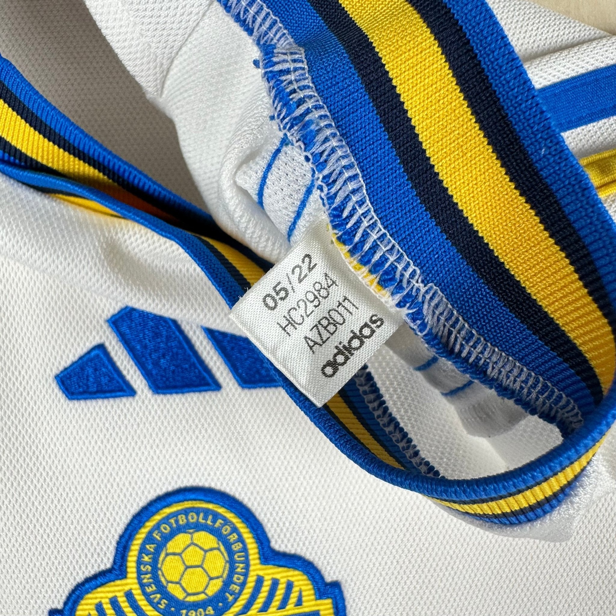 Sweden 2022 Away Shirt (M) - Kitplug