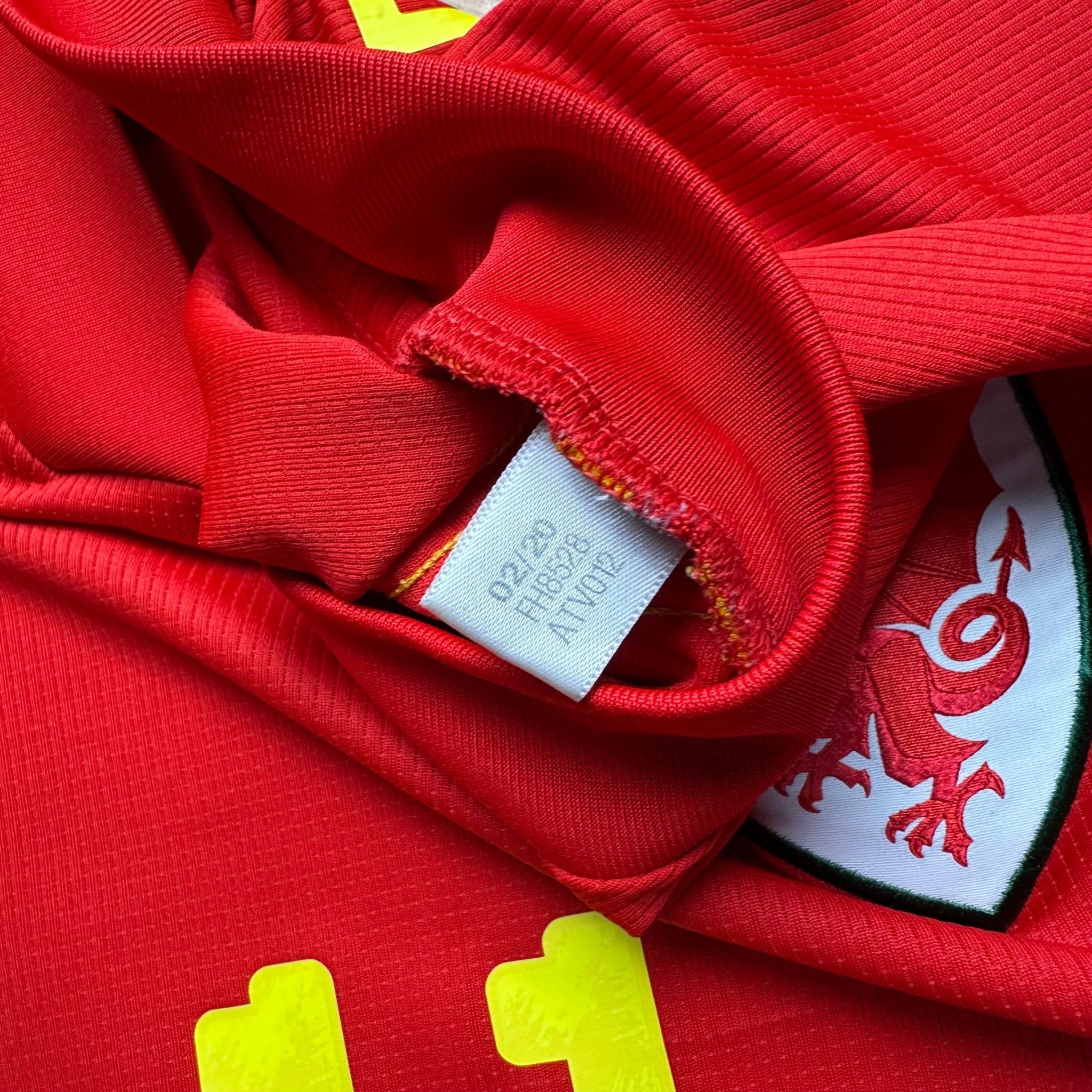 Wales 2020 Home Shirt (L) Bale 11 - Kitplug