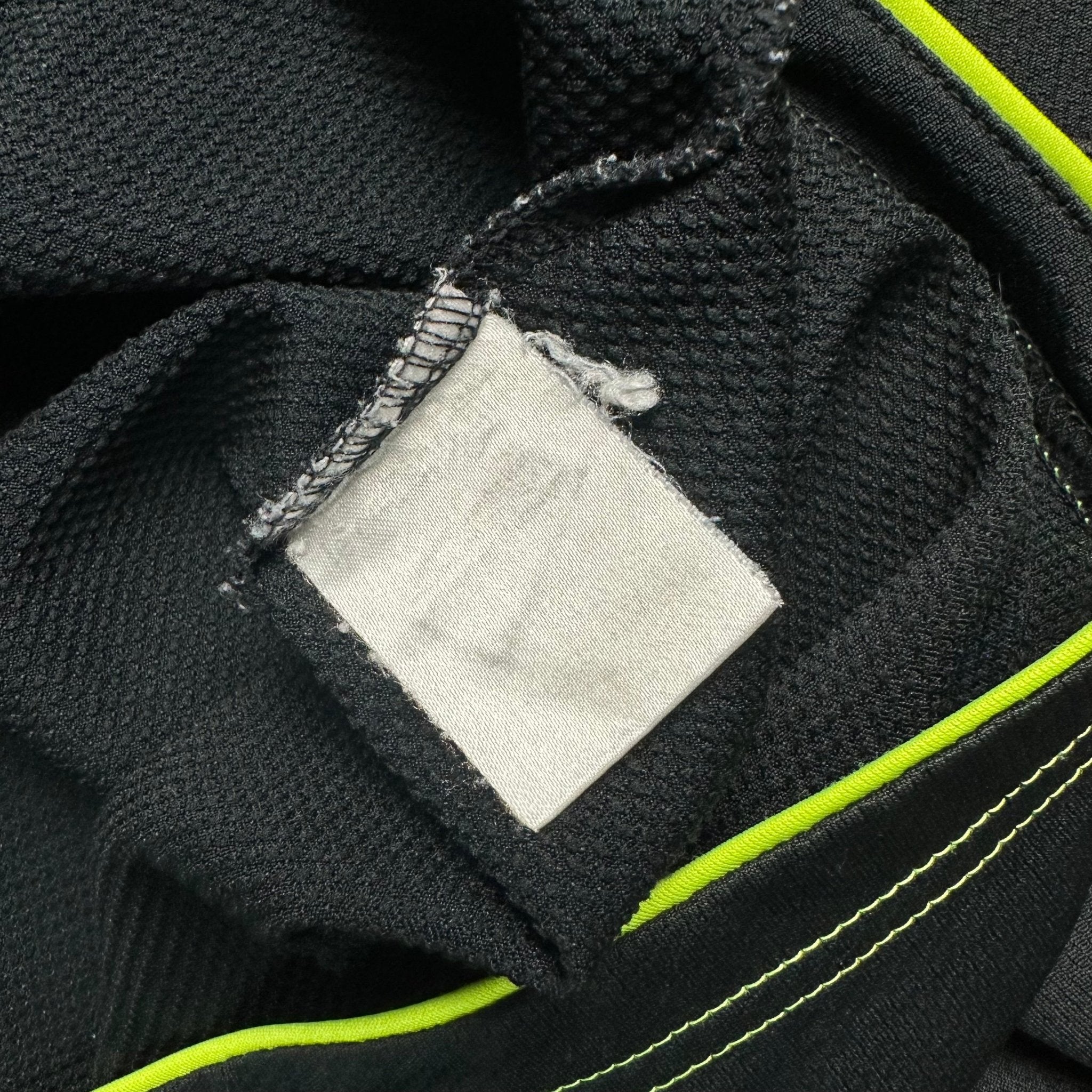 Wolverhampton Wanderers 2008 - 09 Away Shirt (L) - Kitplug